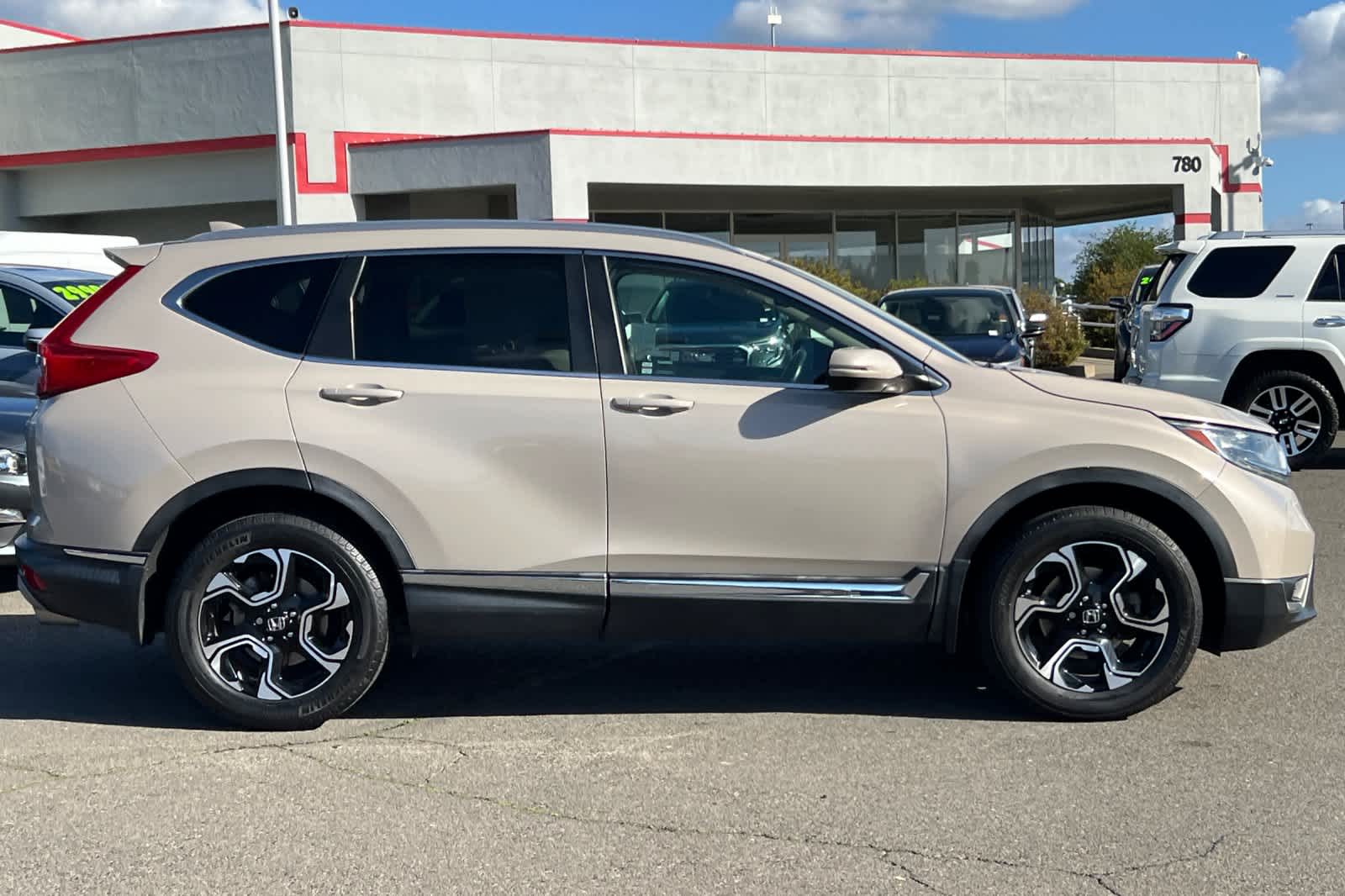 Thumbnail: 2019 Honda CR-V - 6