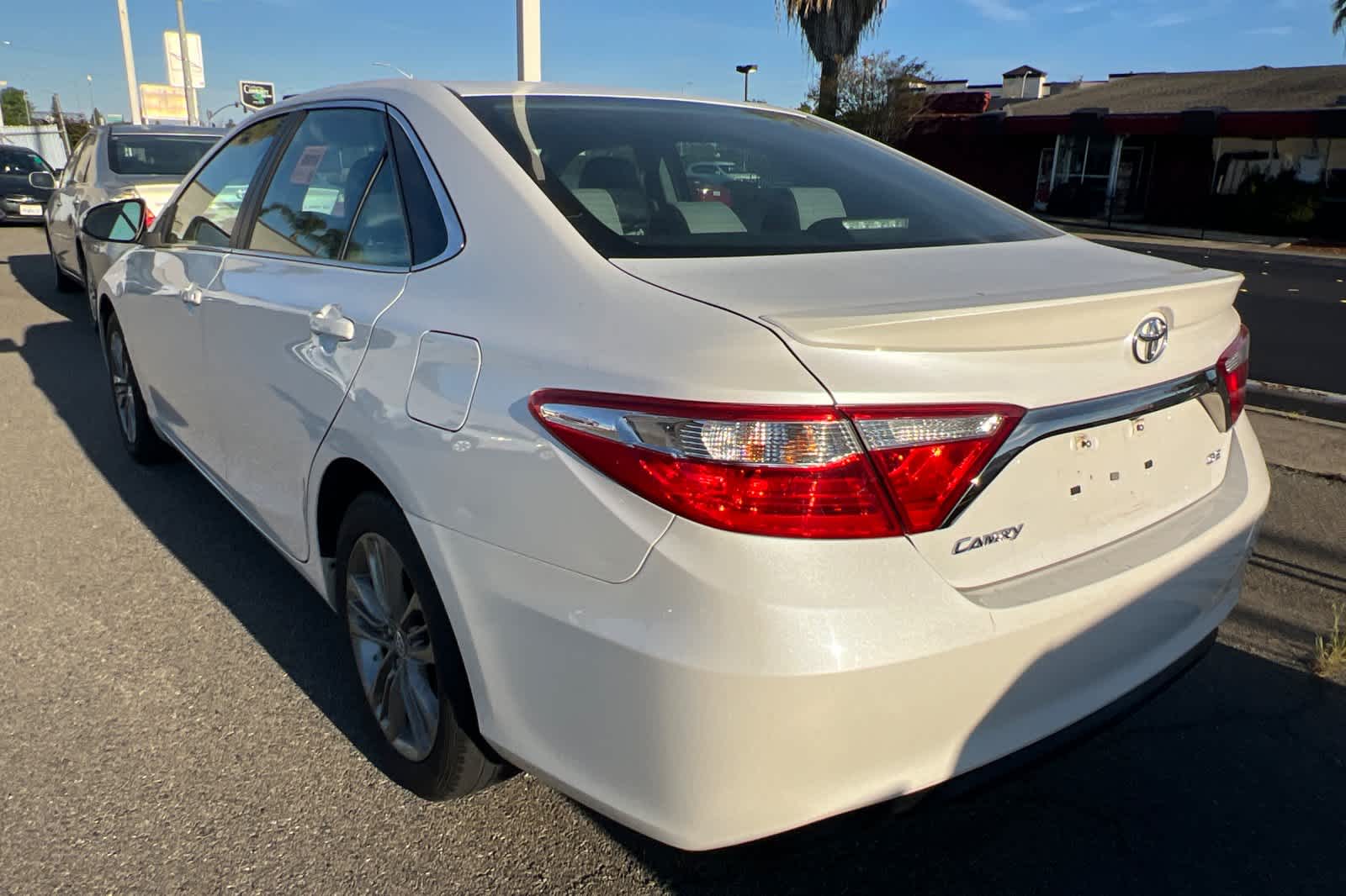Thumbnail: 2016 Toyota Camry - 6