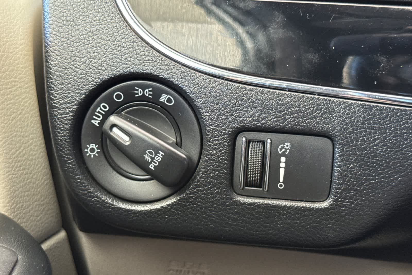 Thumbnail: 2019 Dodge Grand Caravan - 28