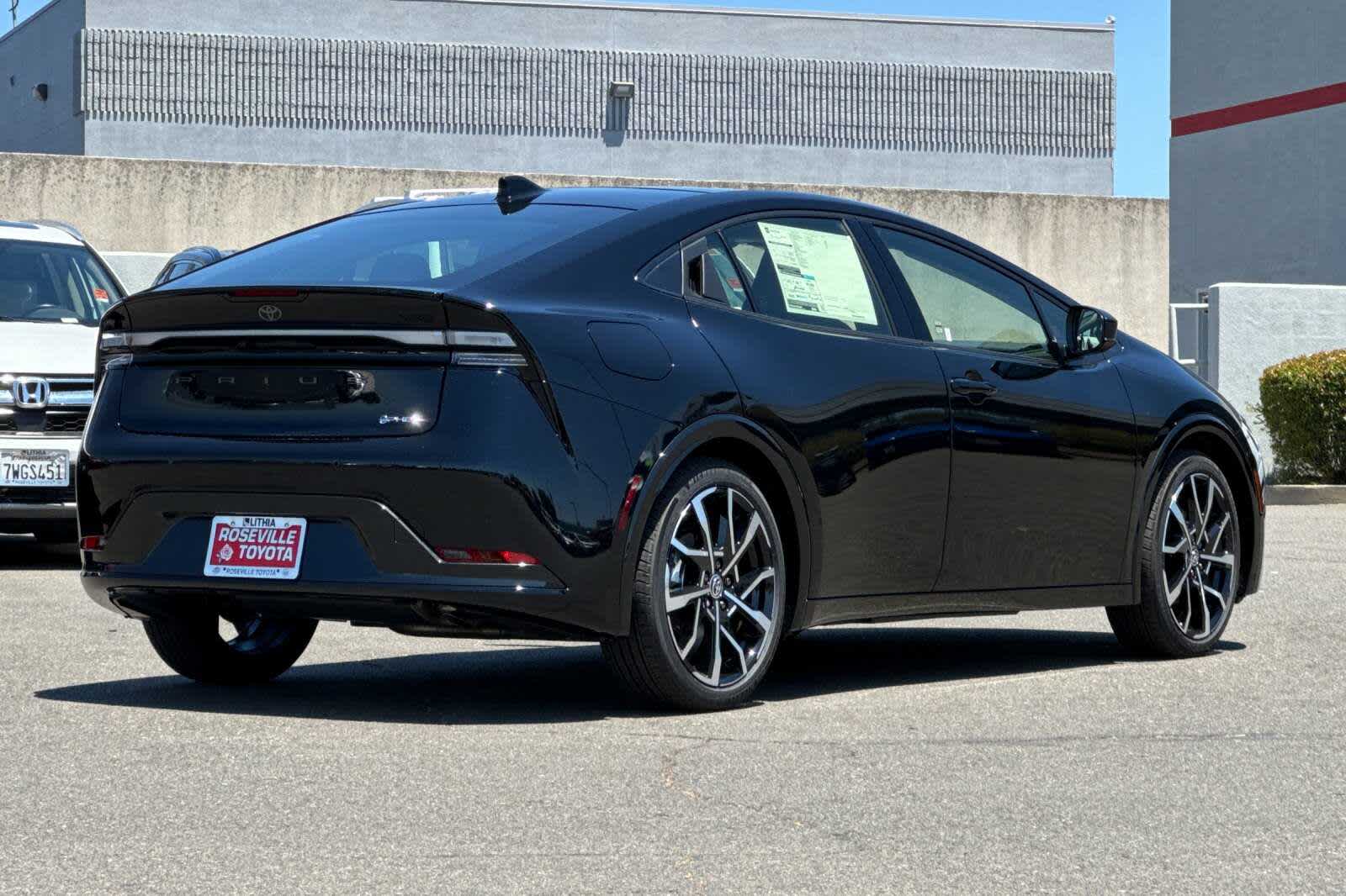 Thumbnail: 2025 Toyota Prius - 2