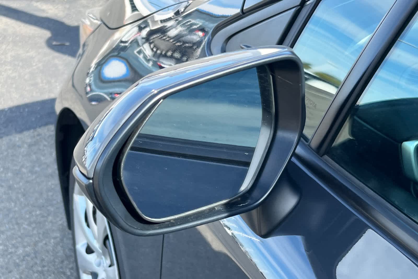 Thumbnail: 2025 Toyota Corolla - 22