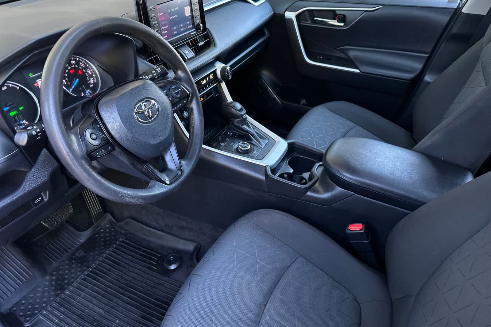 Thumbnail: 2021 Toyota RAV4 - 11