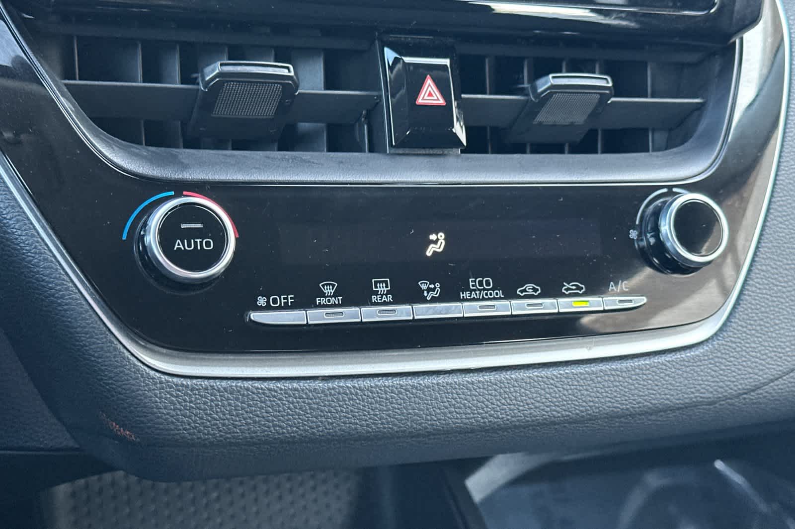 Thumbnail: 2022 Toyota Corolla - 21