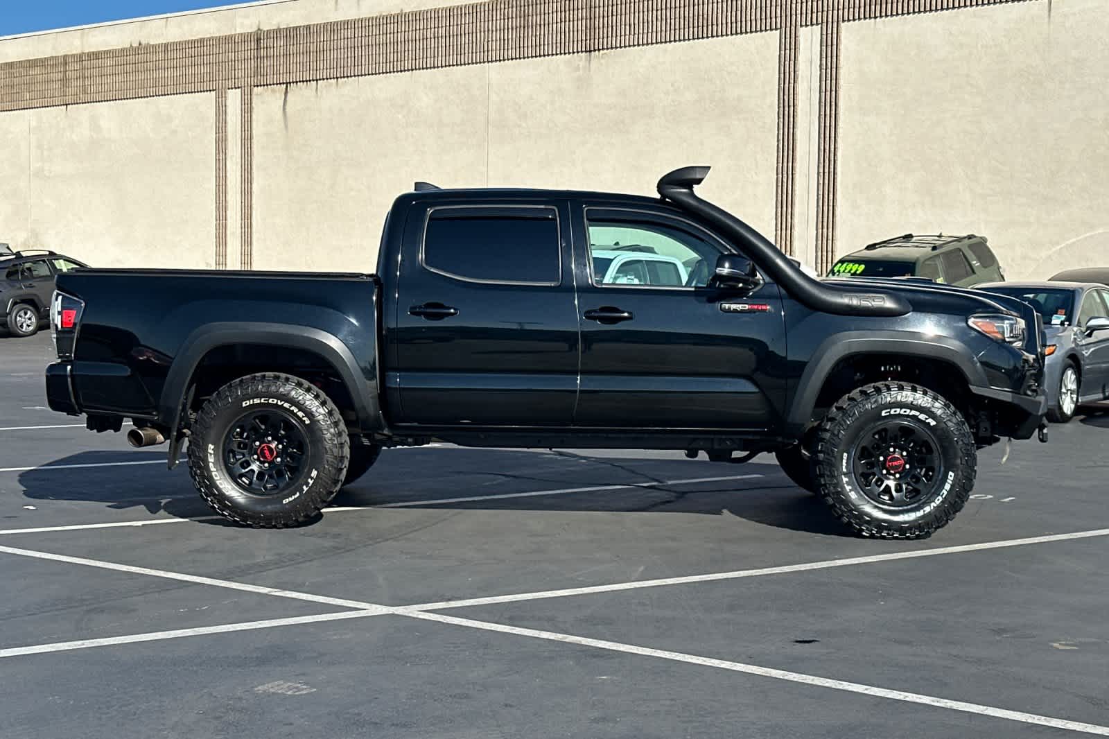 Thumbnail: 2019 Toyota Tacoma - 6