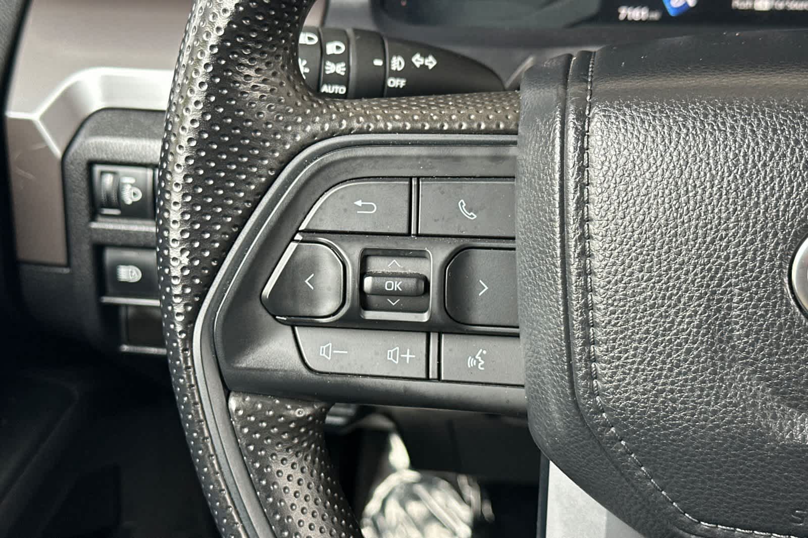 Thumbnail: 2024 Toyota Tacoma - 25