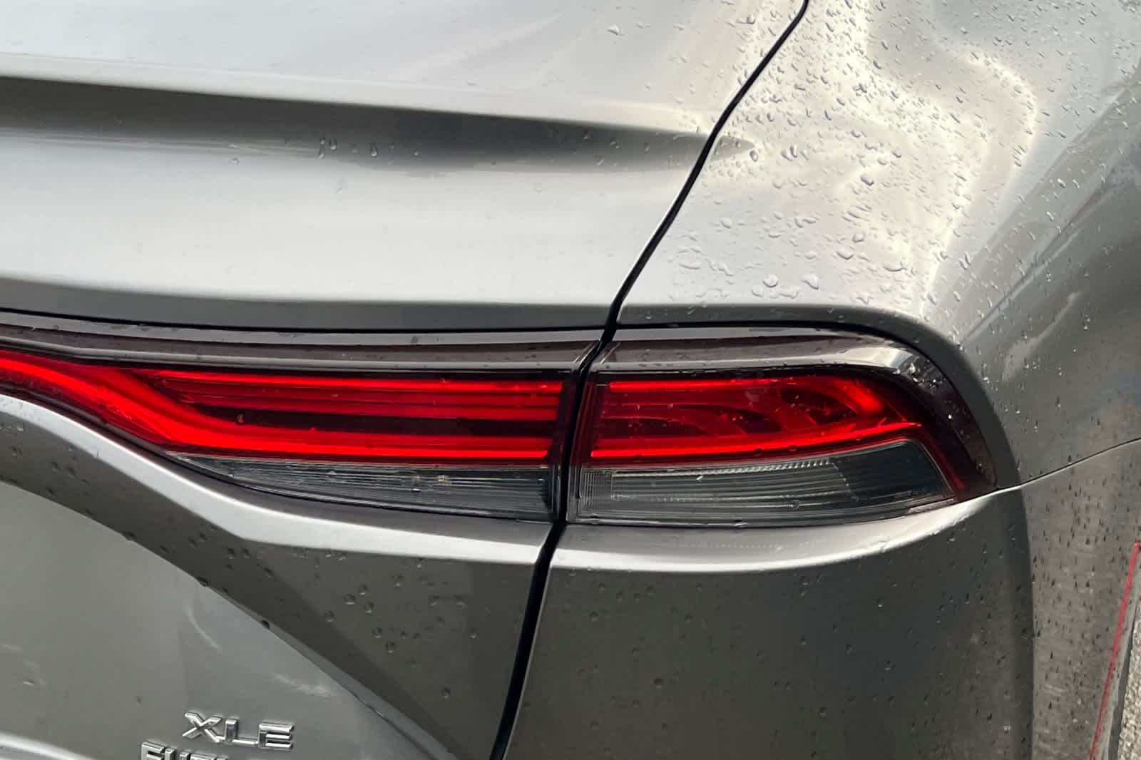 Thumbnail: 2022 Toyota Mirai - 17