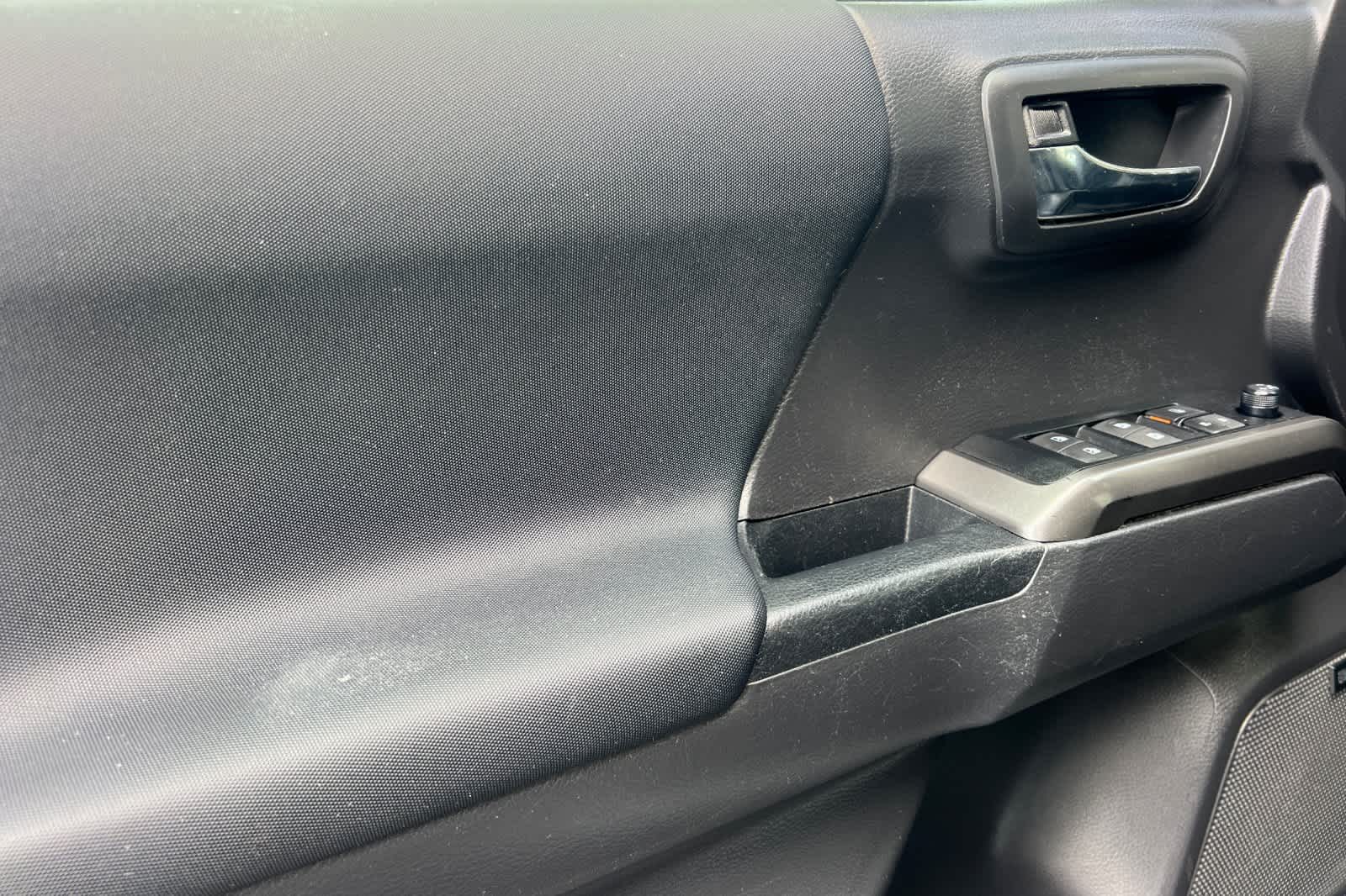 Thumbnail: 2022 Toyota Tacoma - 12