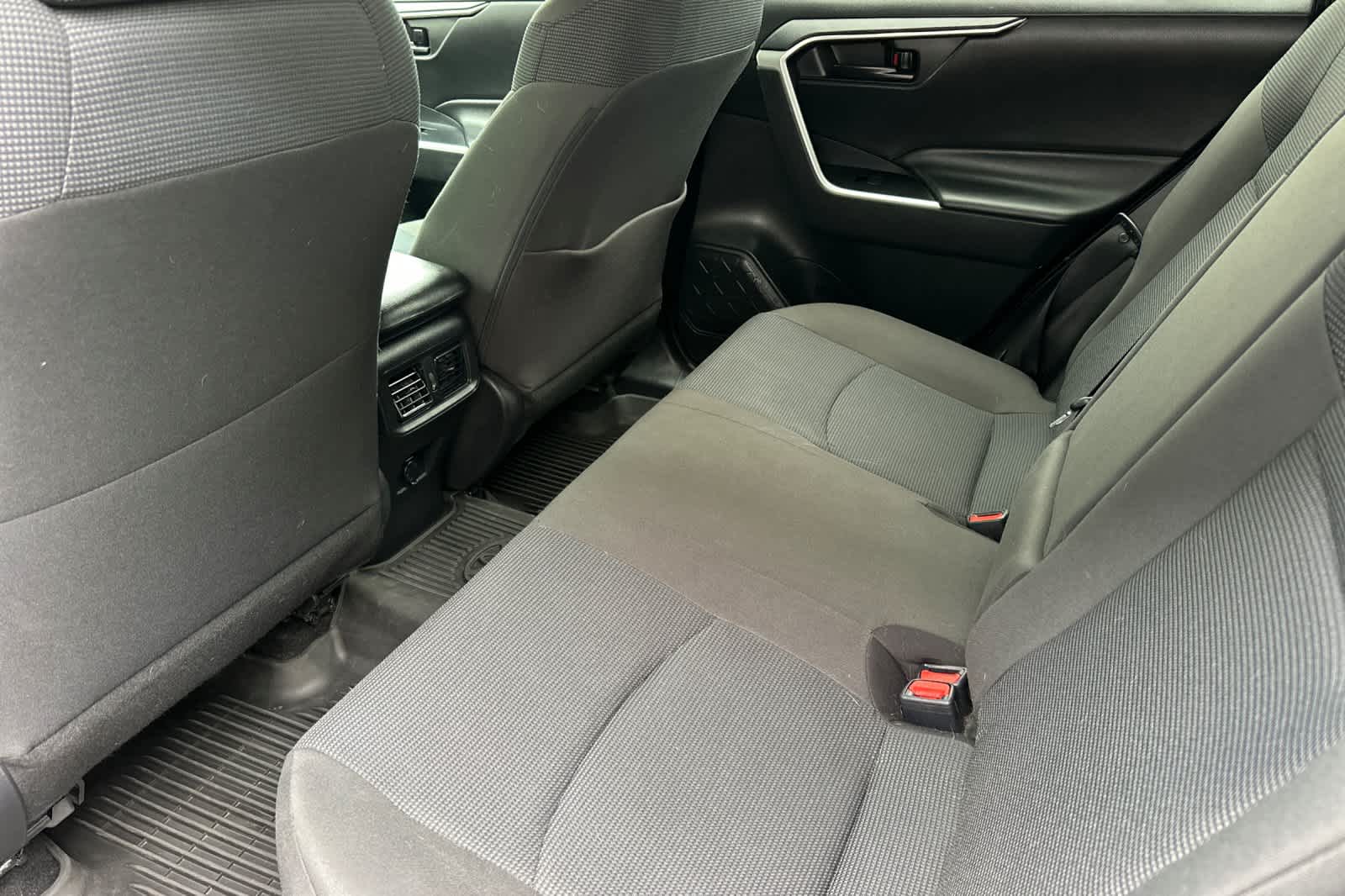 Thumbnail: 2022 Toyota RAV4 - 4