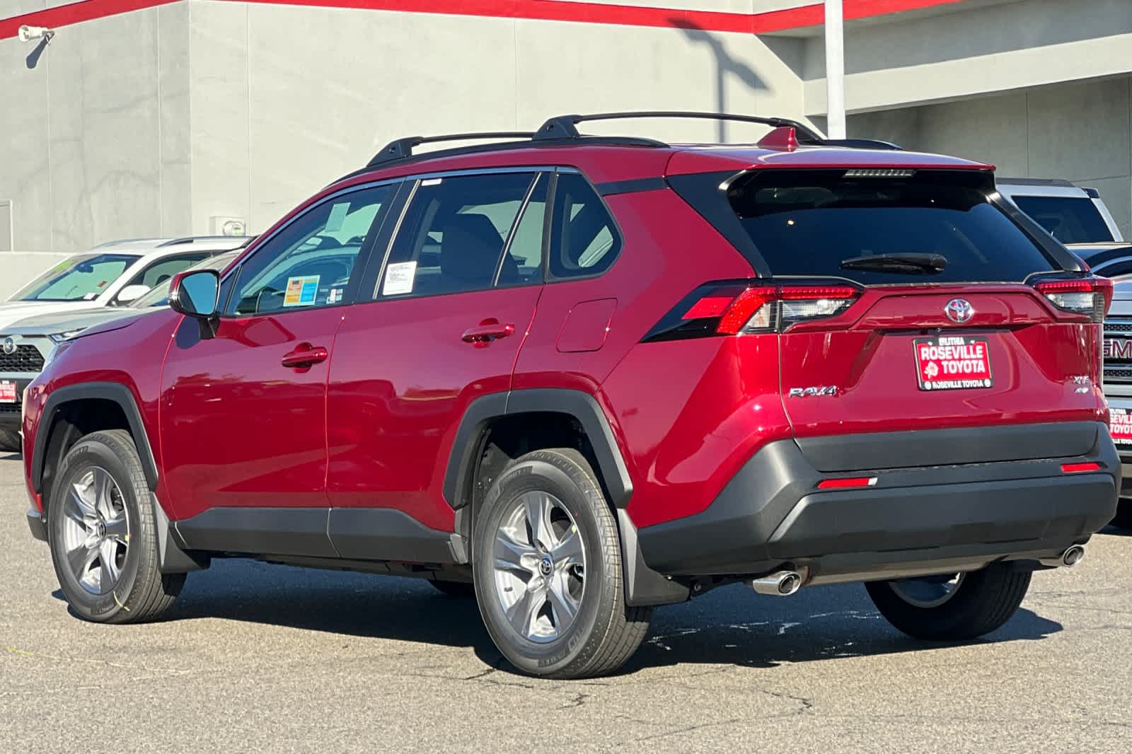 Thumbnail: 2025 Toyota RAV4 - 6