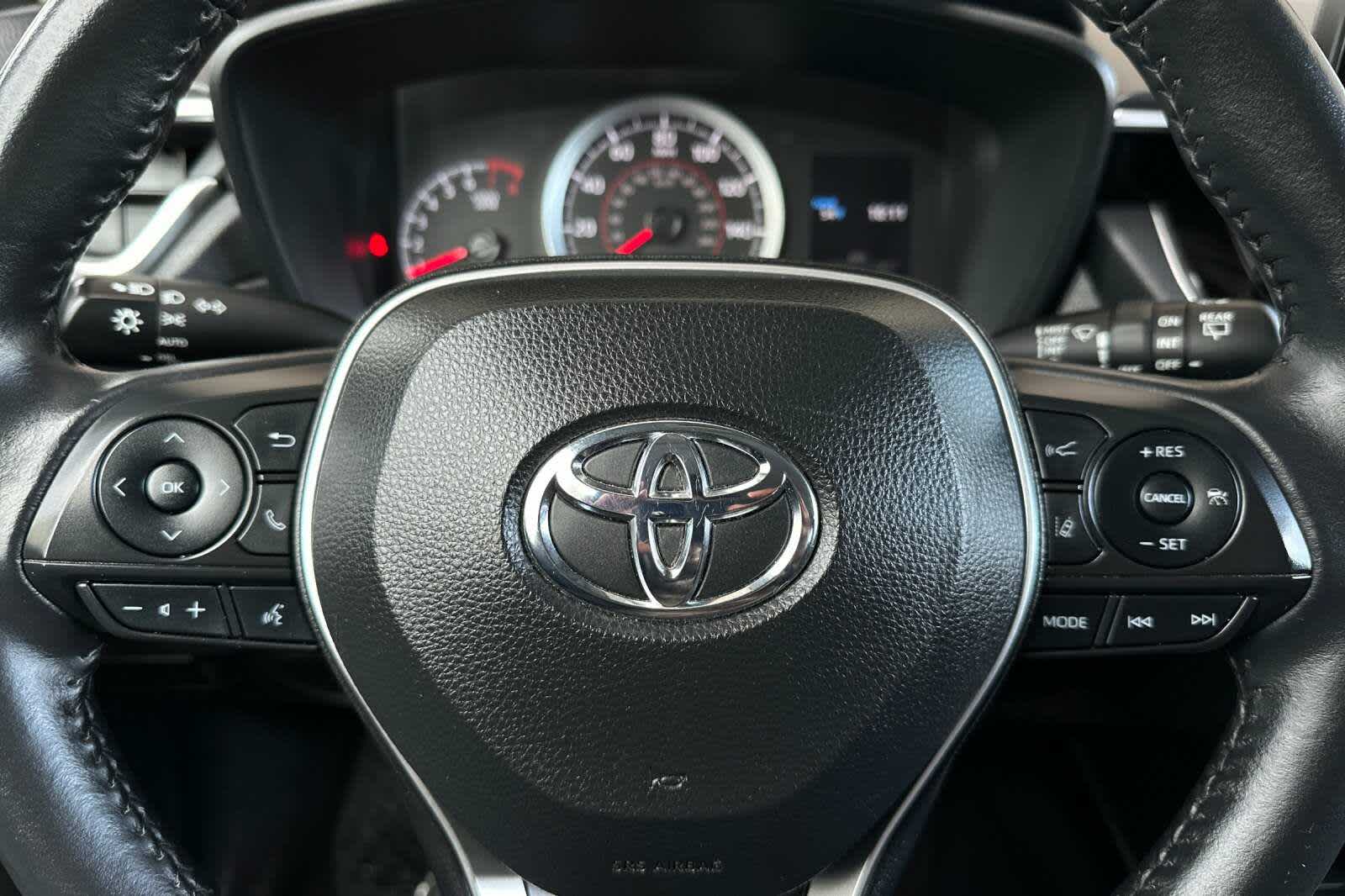 Thumbnail: 2022 Toyota Corolla Cross - 25