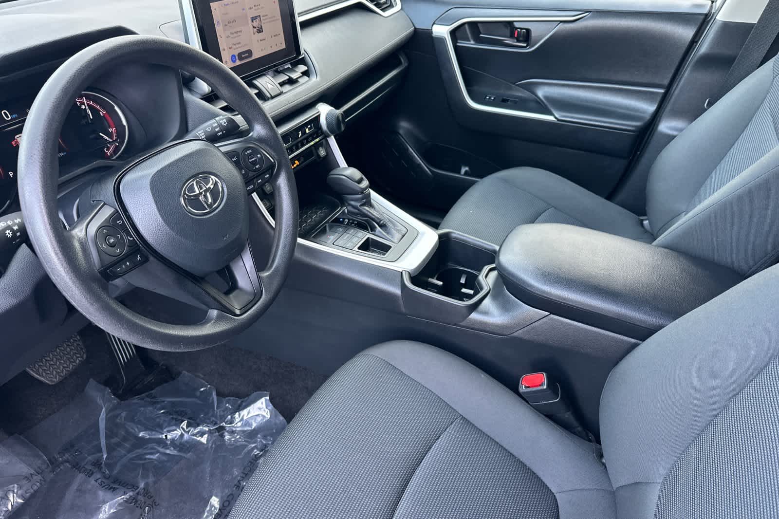 Thumbnail: 2024 Toyota RAV4 - 11