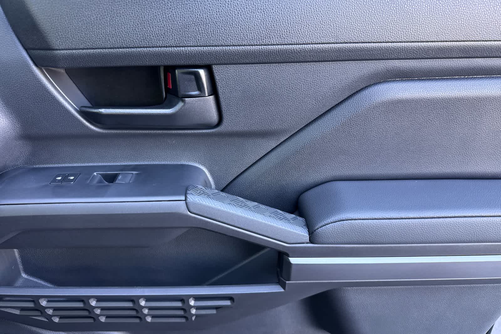 Thumbnail: 2025 Toyota Tacoma - 17