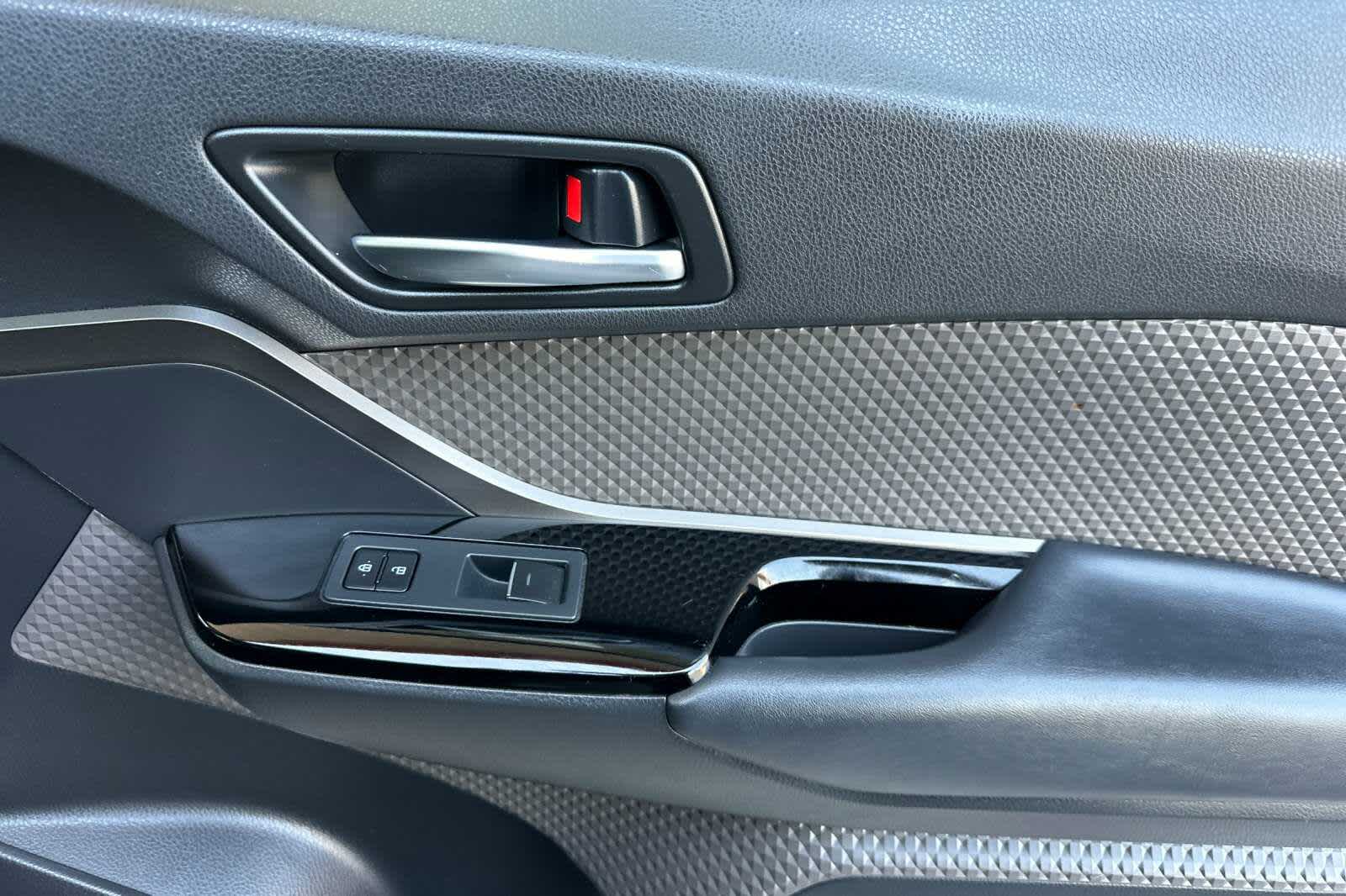 Thumbnail: 2020 Toyota C-HR - 18
