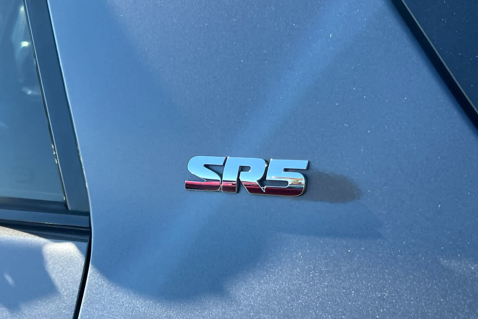 Thumbnail: 2012 Toyota 4Runner - 7