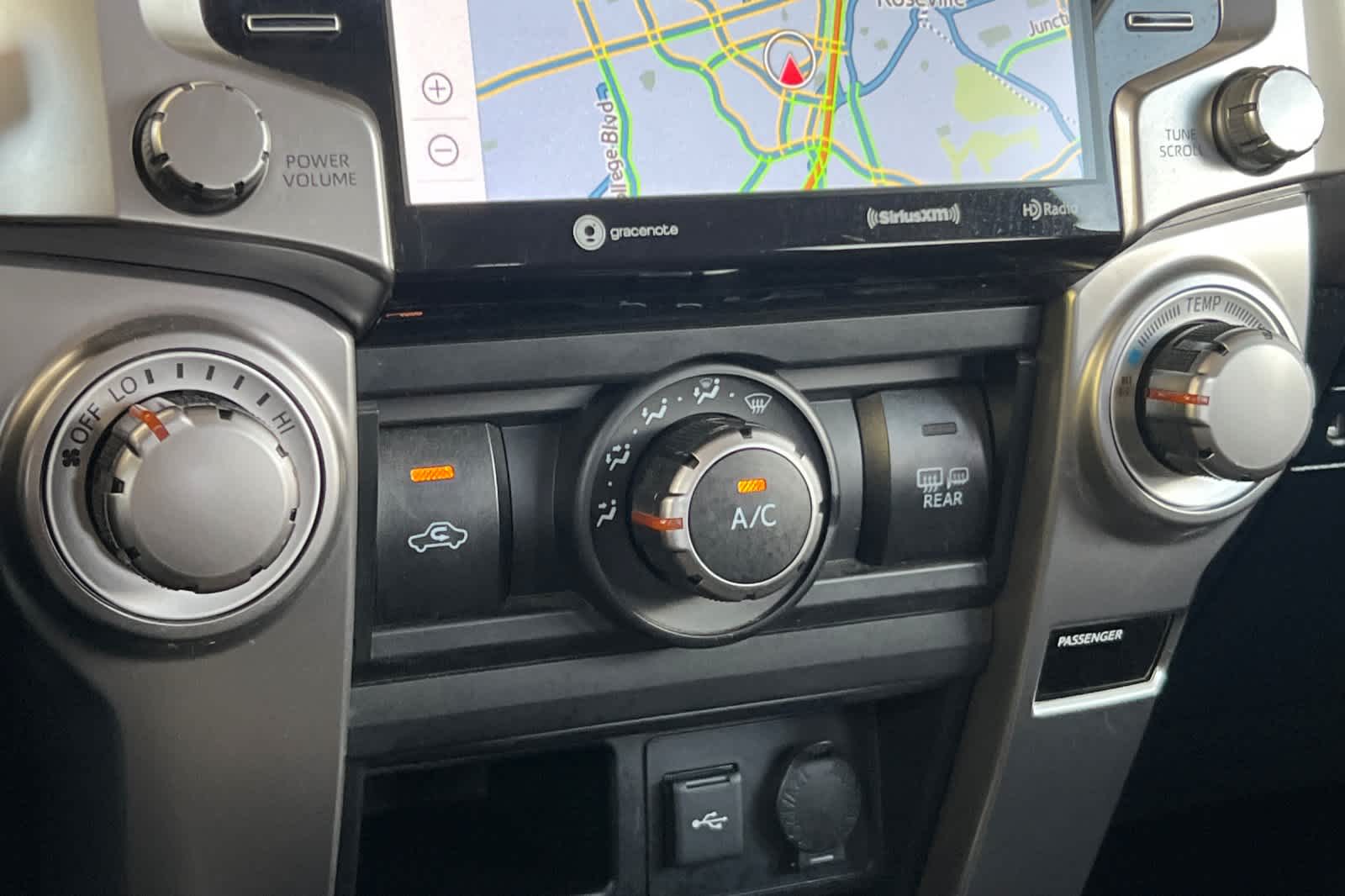 Thumbnail: 2020 Toyota 4Runner - 23