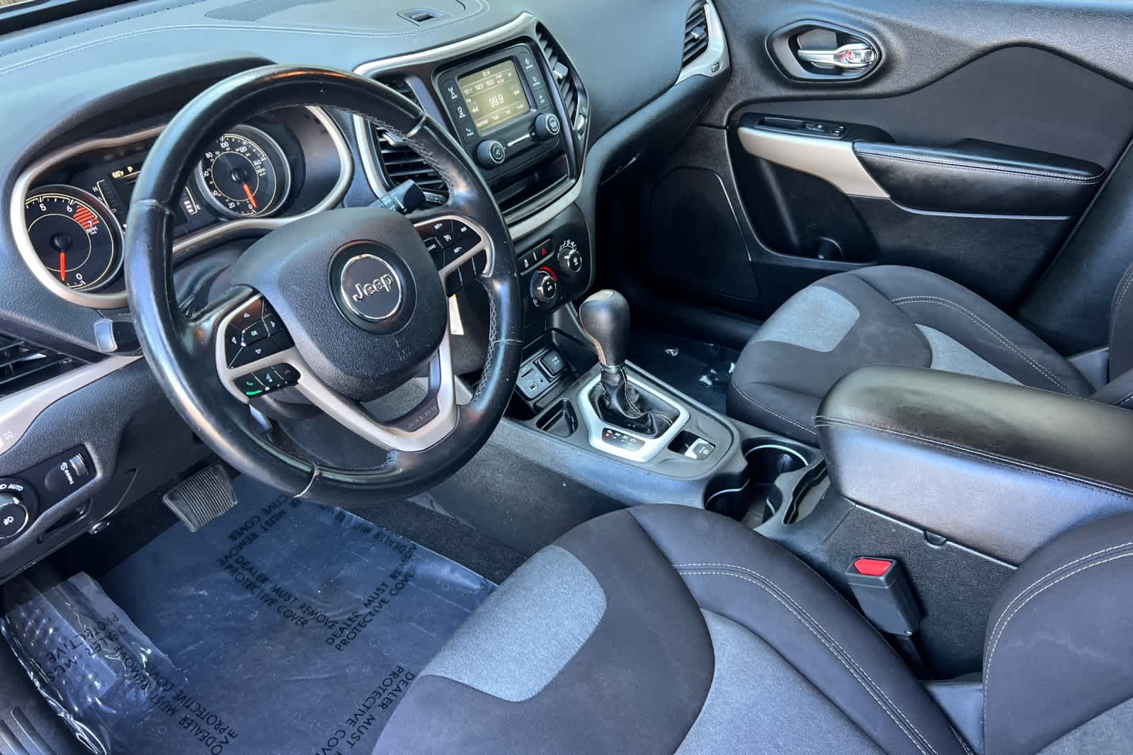 Thumbnail: 2018 Jeep Cherokee - 10