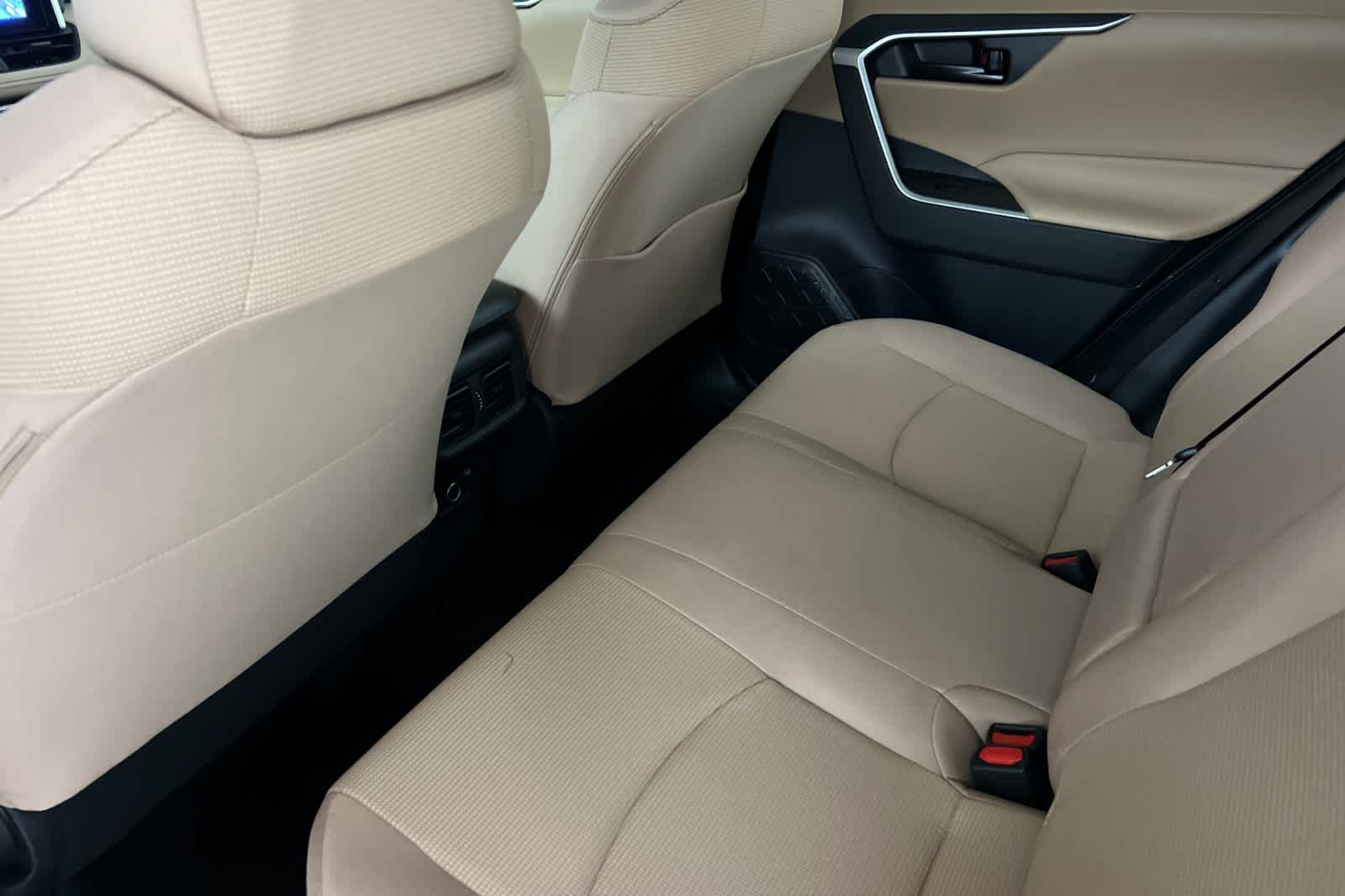 Thumbnail: 2025 Toyota RAV4 - 4