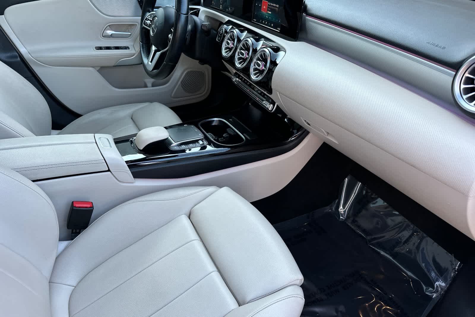 Thumbnail: 2021 Mercedes-Benz A-Class - 16