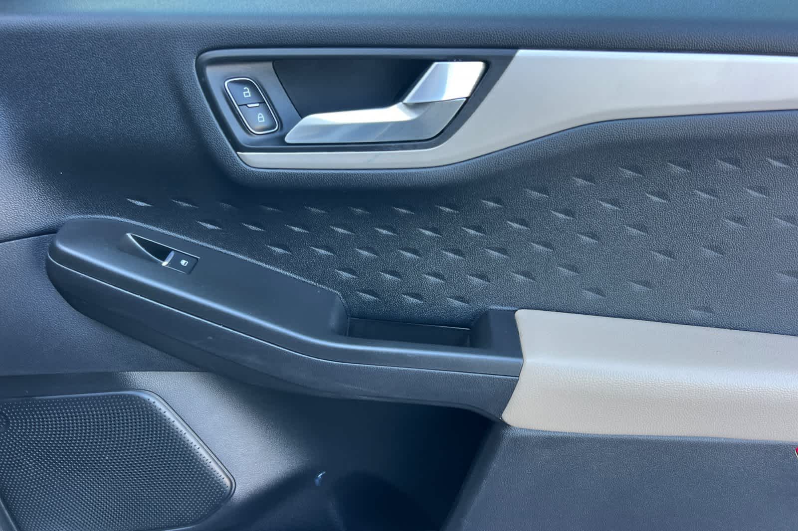 Thumbnail: 2020 Ford Escape - 18