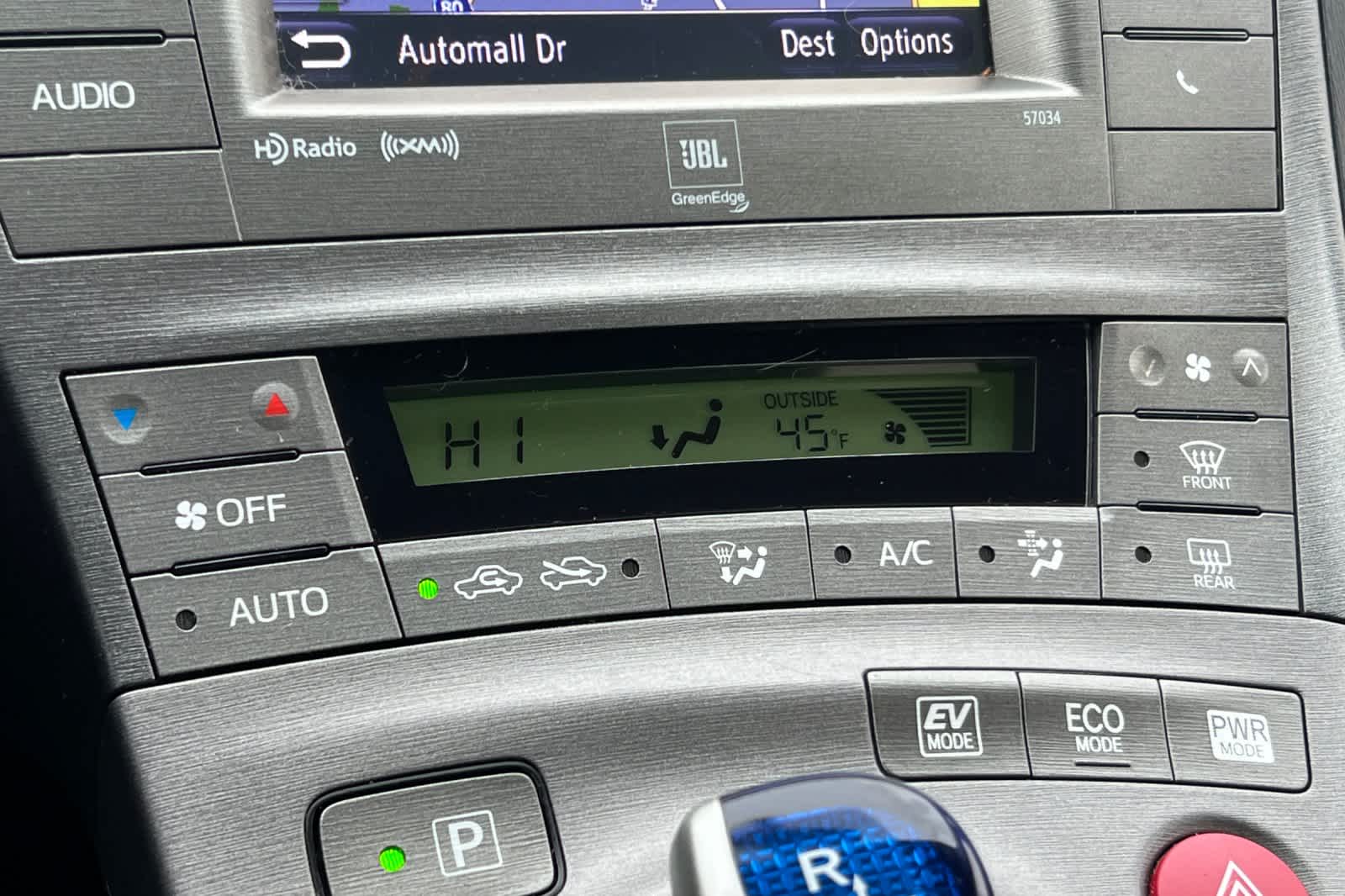 Thumbnail: 2013 Toyota Prius - 23