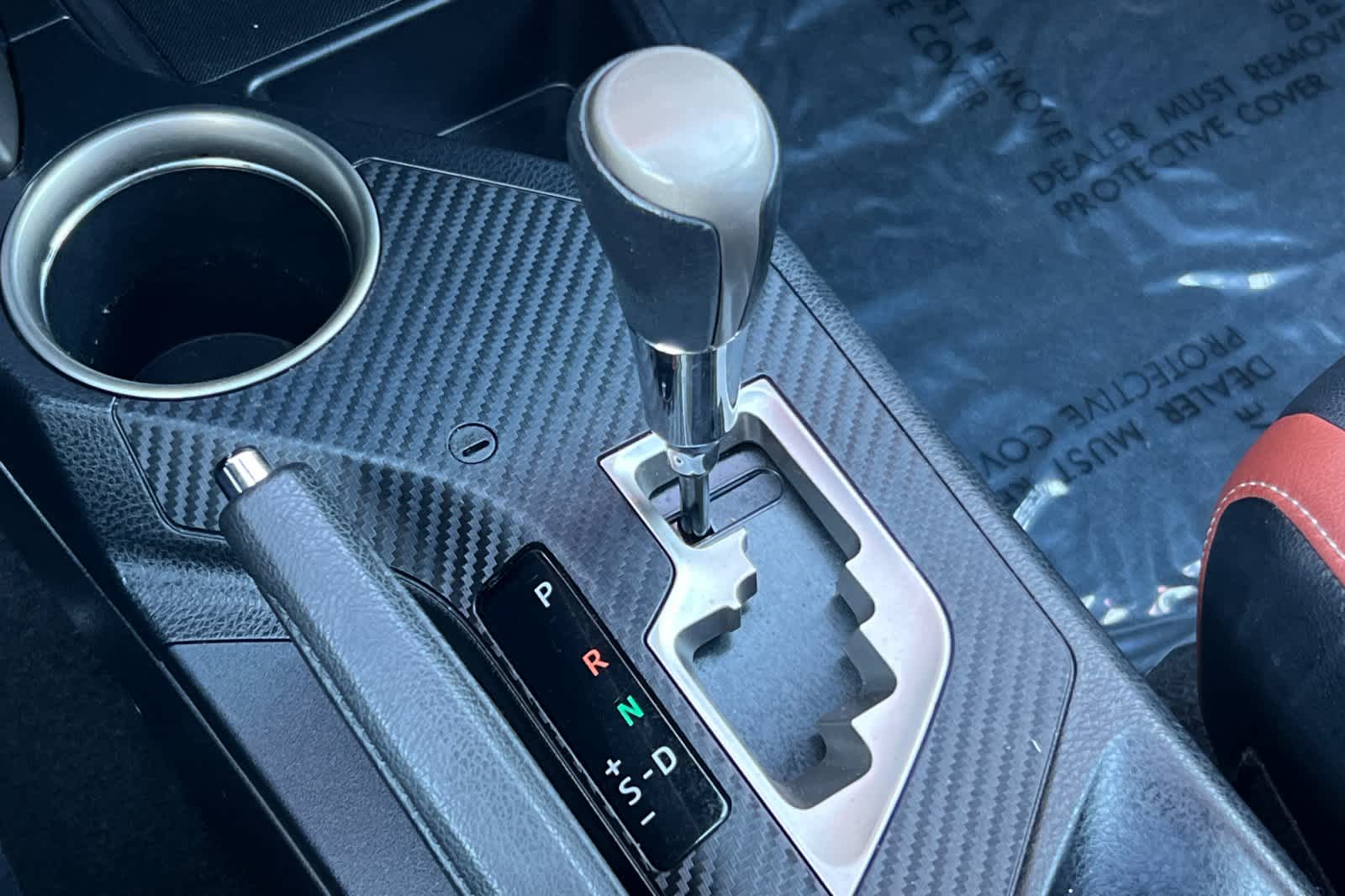 Thumbnail: 2015 Toyota RAV4 - 23