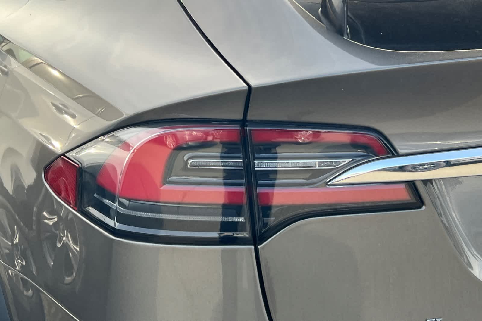 Thumbnail: 2016 Tesla Model X - 20