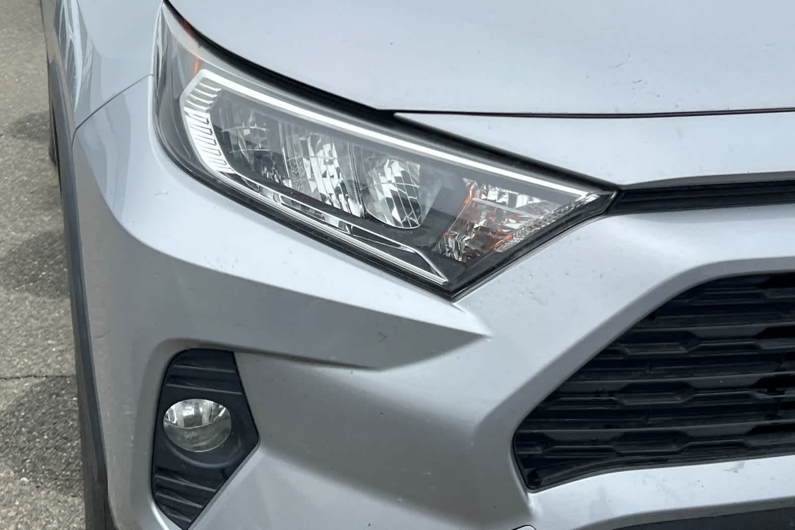 Thumbnail: 2019 Toyota RAV4 - 8