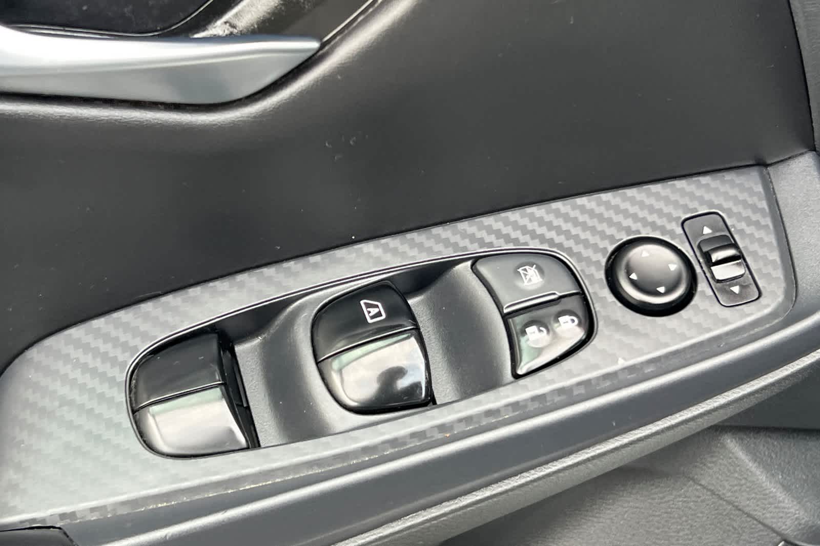 Thumbnail: 2020 Nissan Sentra - 13