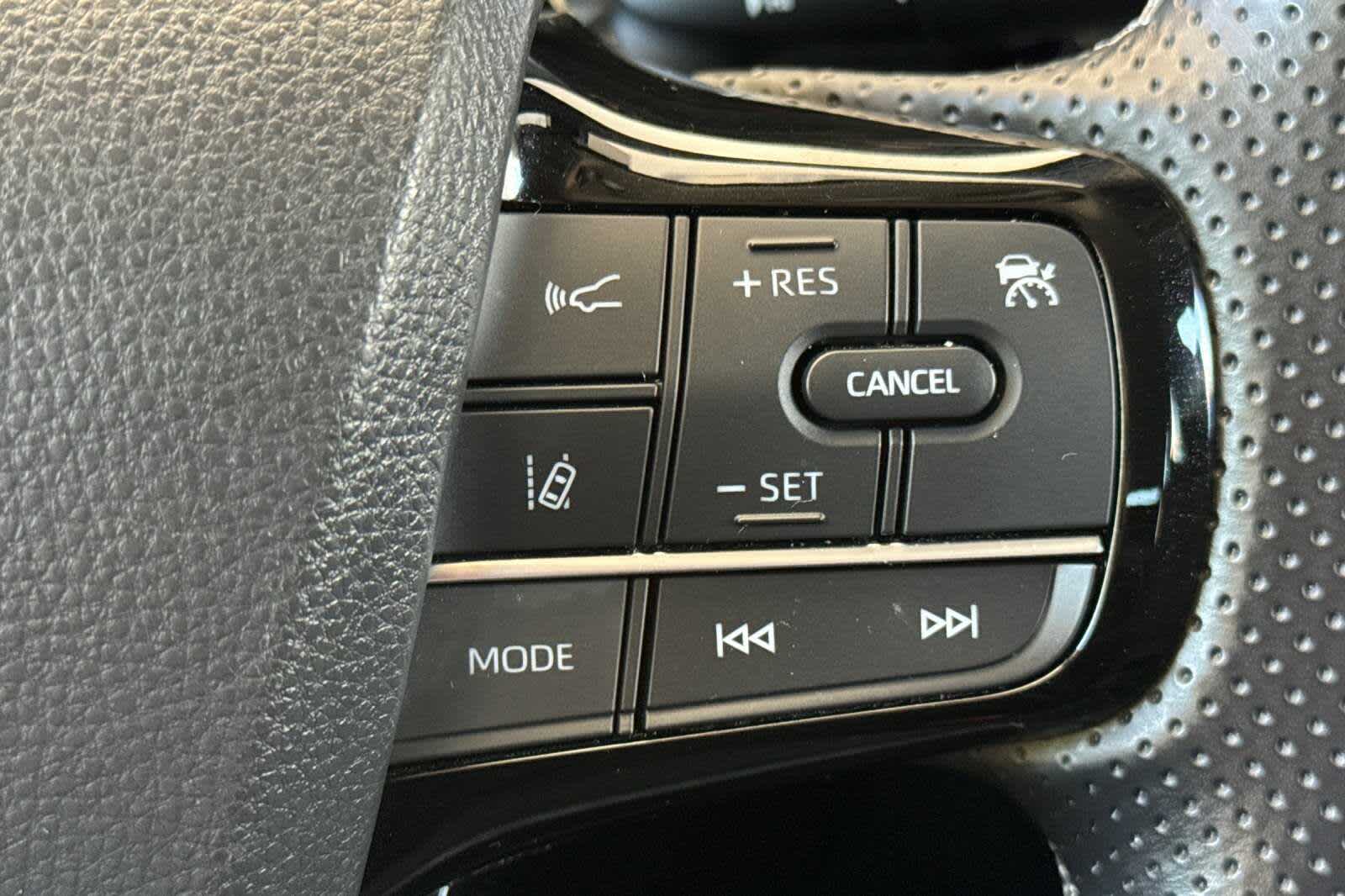 Thumbnail: 2021 Toyota Mirai - 27
