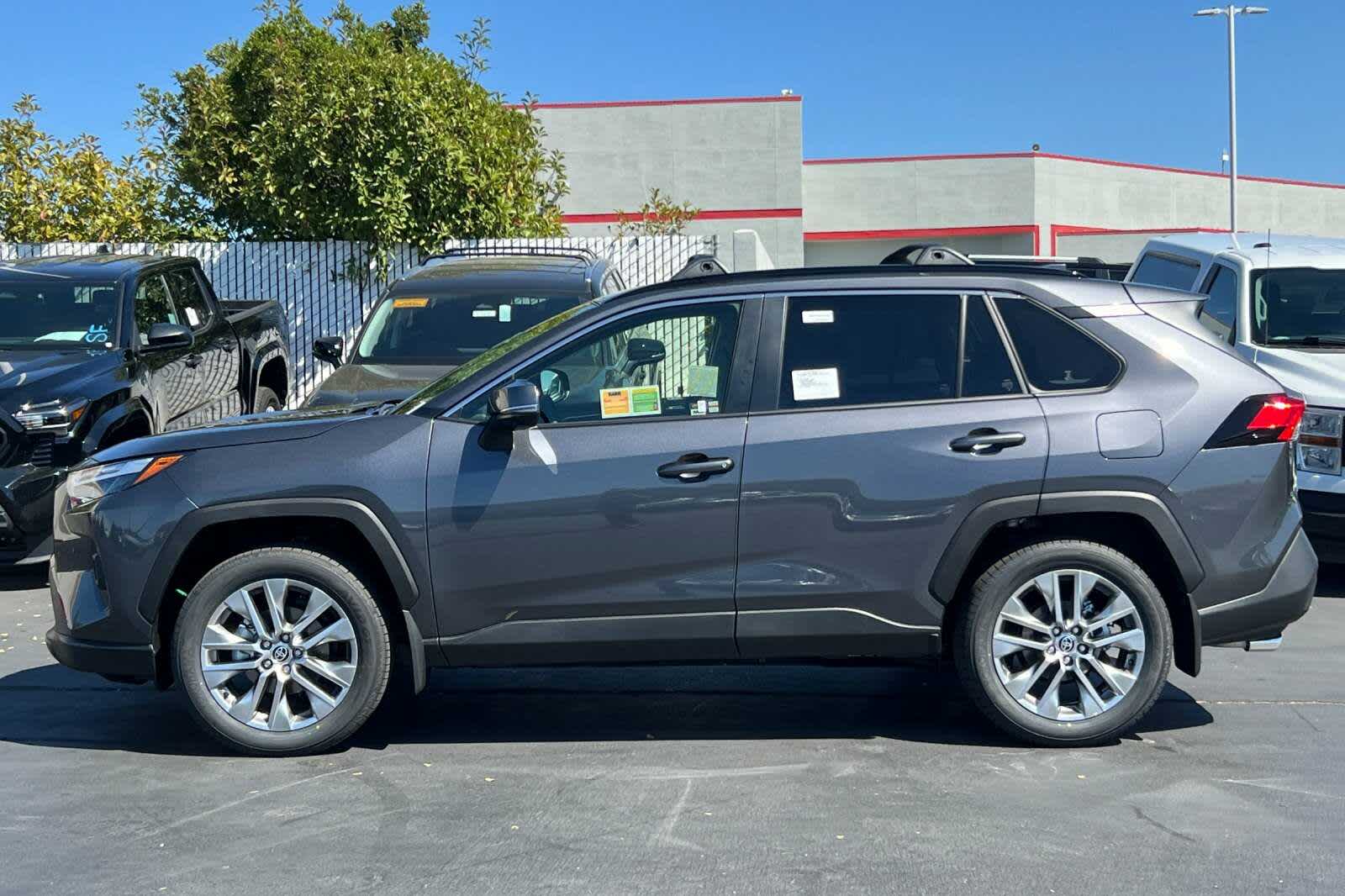 Thumbnail: 2025 Toyota RAV4 - 5