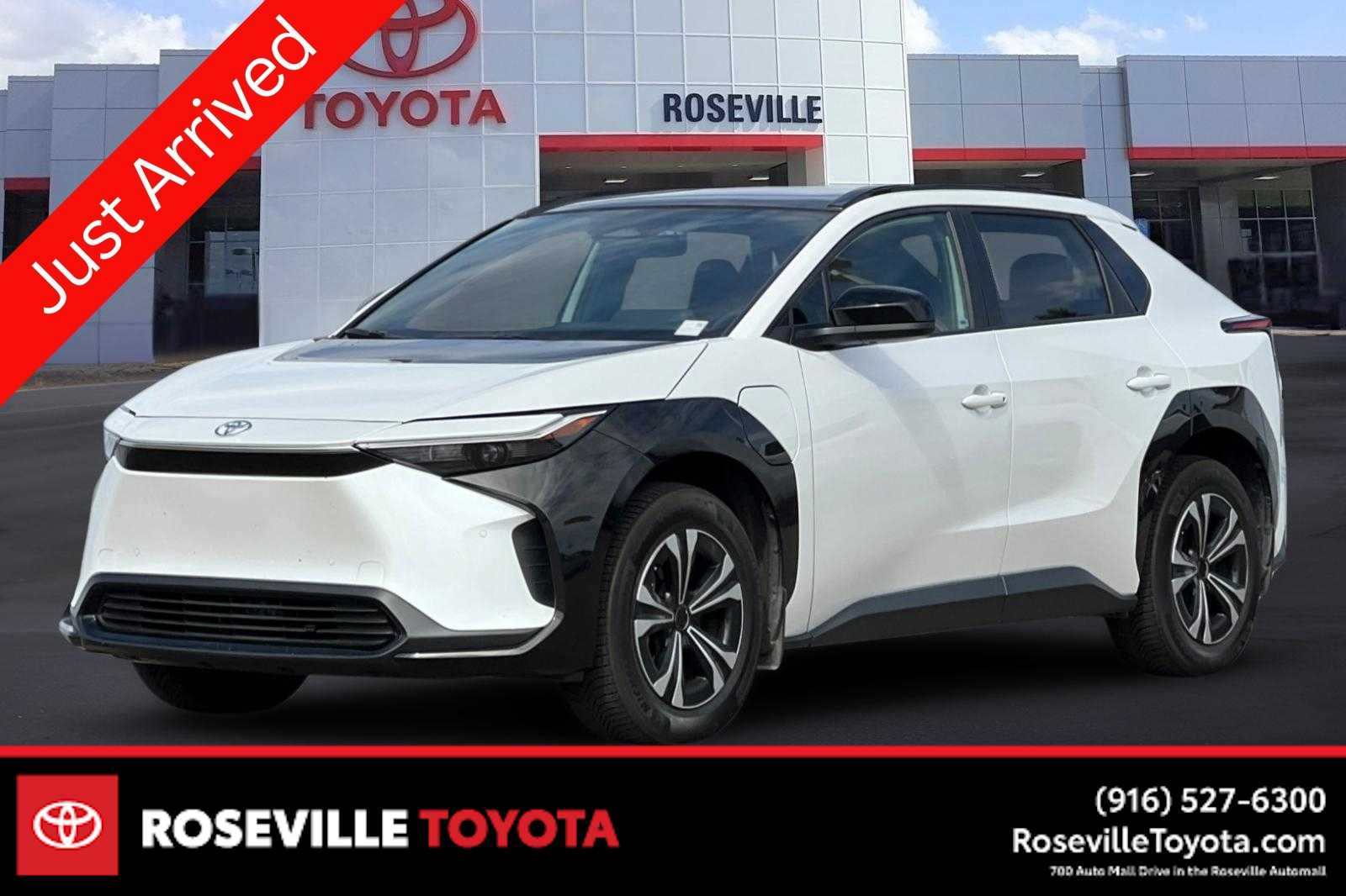 Used 2023 Toyota SUV XLE Wind Chill Pearl For Sale at Lithia