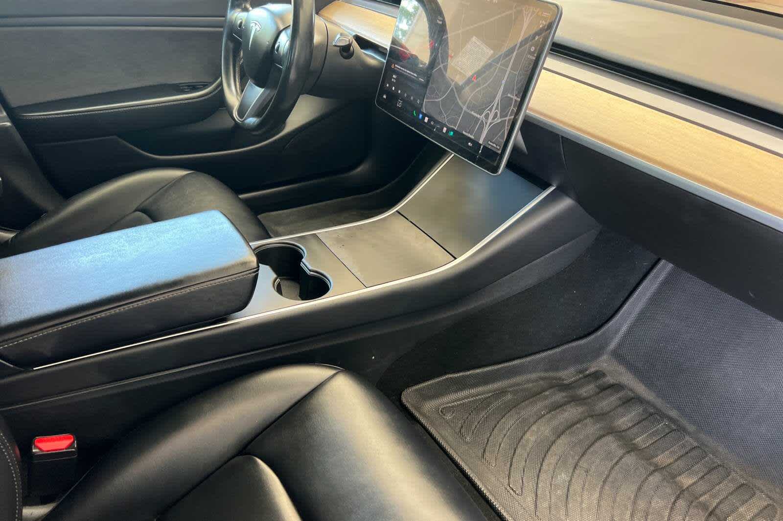 Thumbnail: 2018 Tesla Model 3 - 16