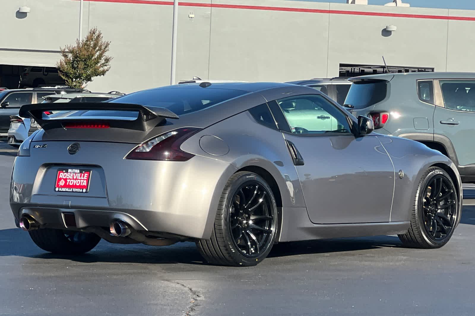 Thumbnail: 2009 Nissan Z - 2