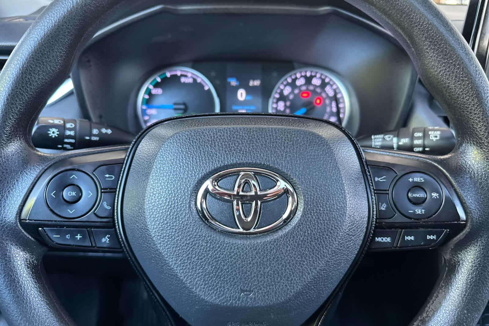 Thumbnail: 2021 Toyota RAV4 - 25