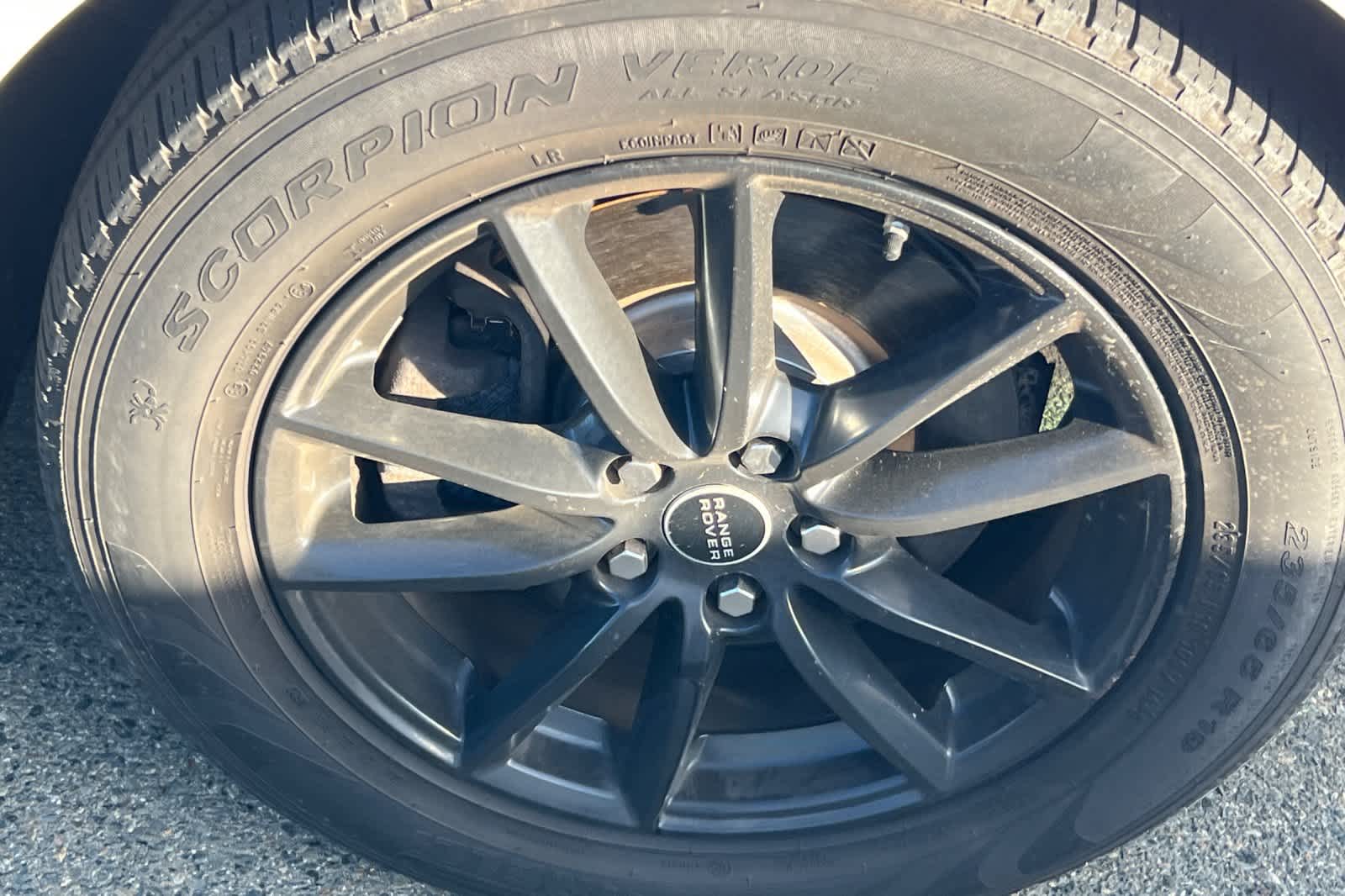 Thumbnail: 2017 Land Rover Range Rover Sport - 15