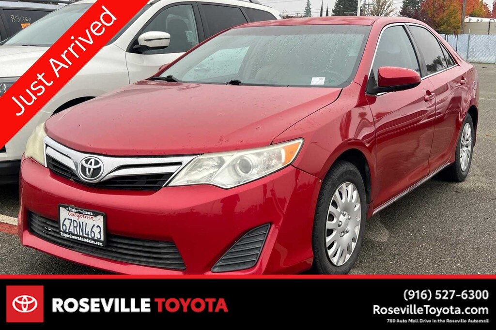 Used 2012 Toyota Camry Hybrid LE Sedan
