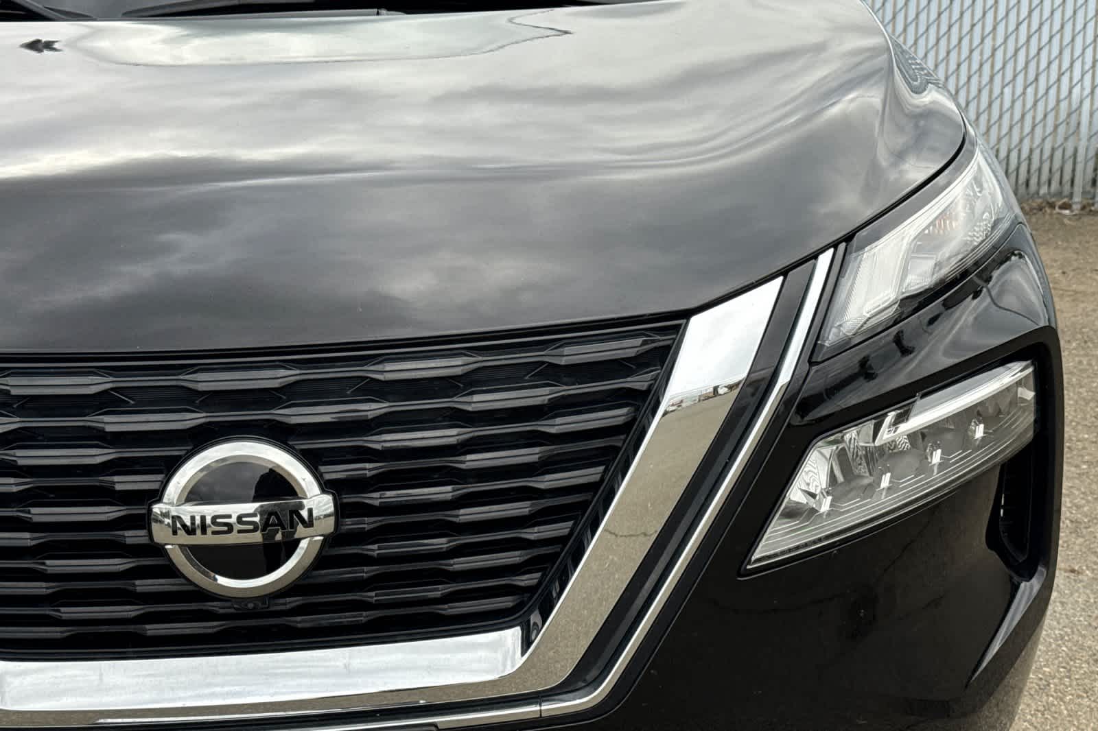 Thumbnail: 2021 Nissan Rogue - 10