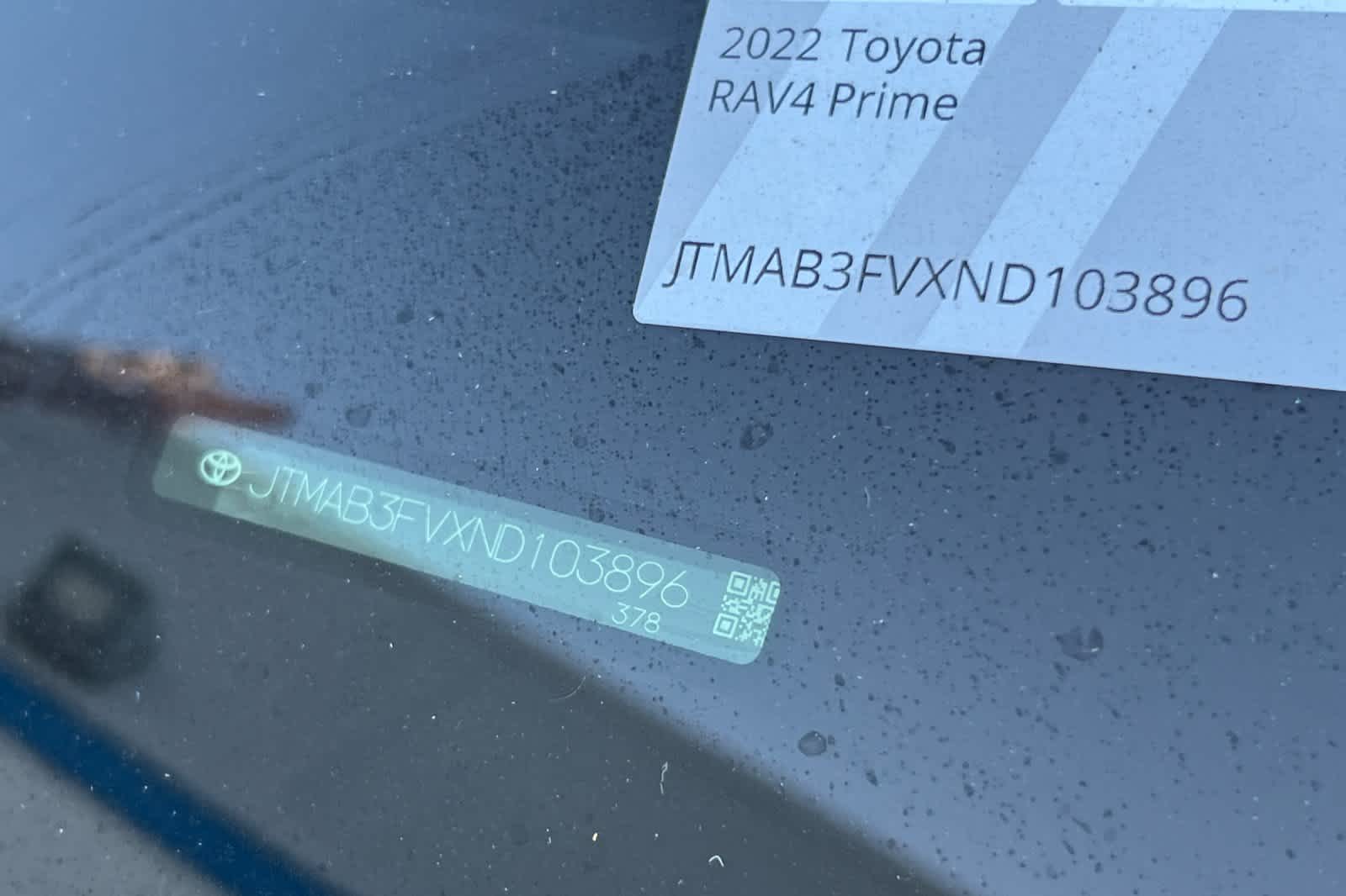 Thumbnail: 2022 Toyota RAV4 - 23