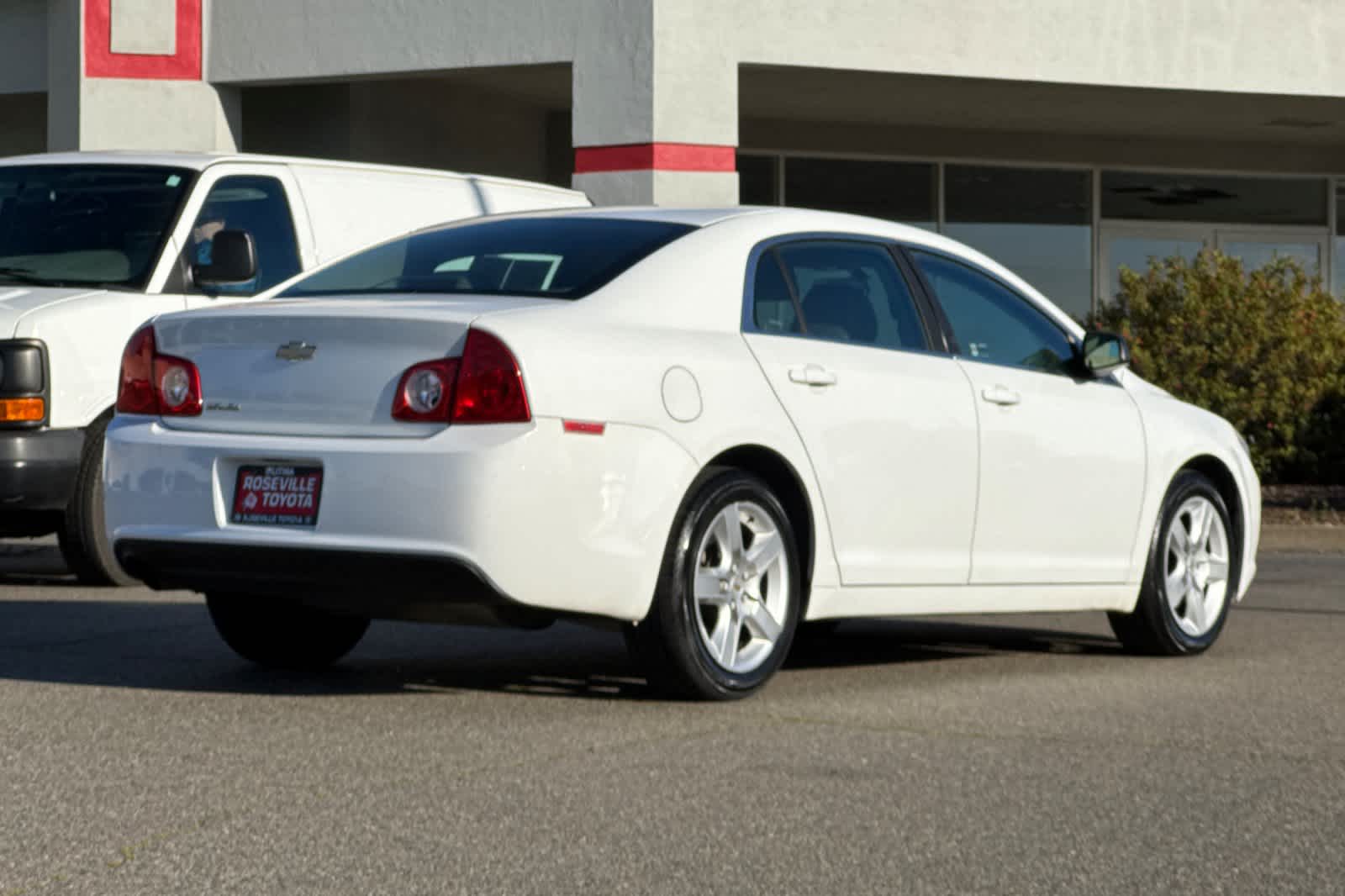 Thumbnail: 2012 Chevrolet Malibu - 2