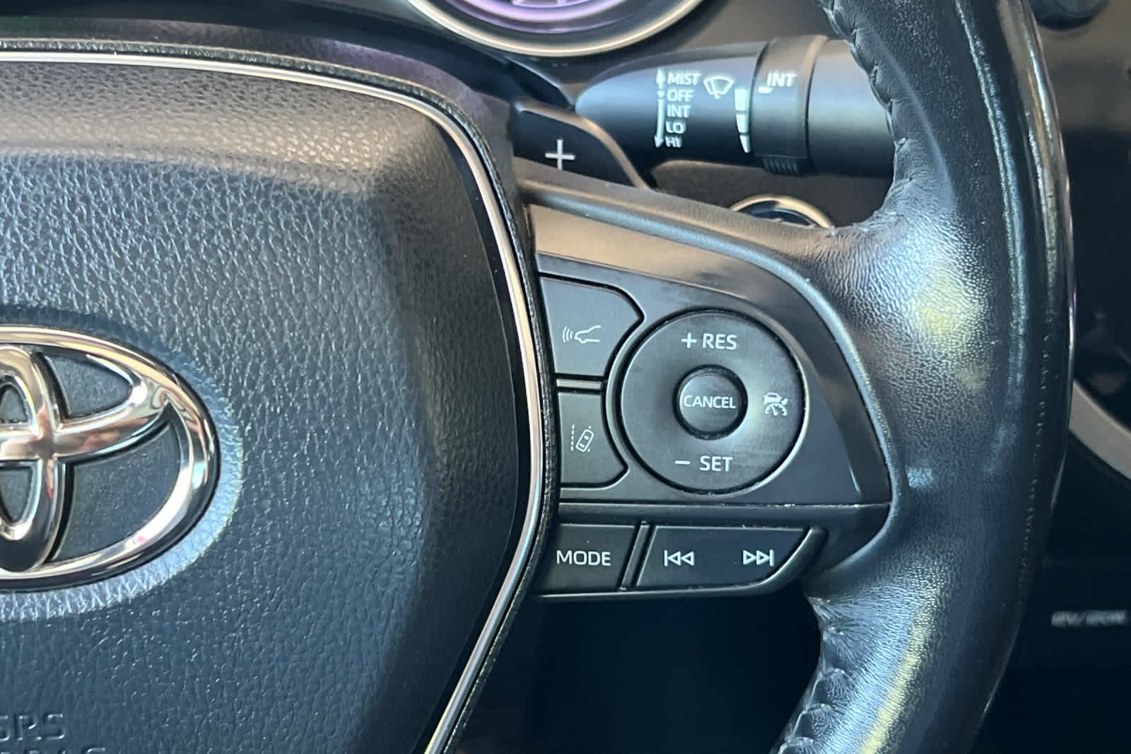 Thumbnail: 2019 Toyota Camry - 25