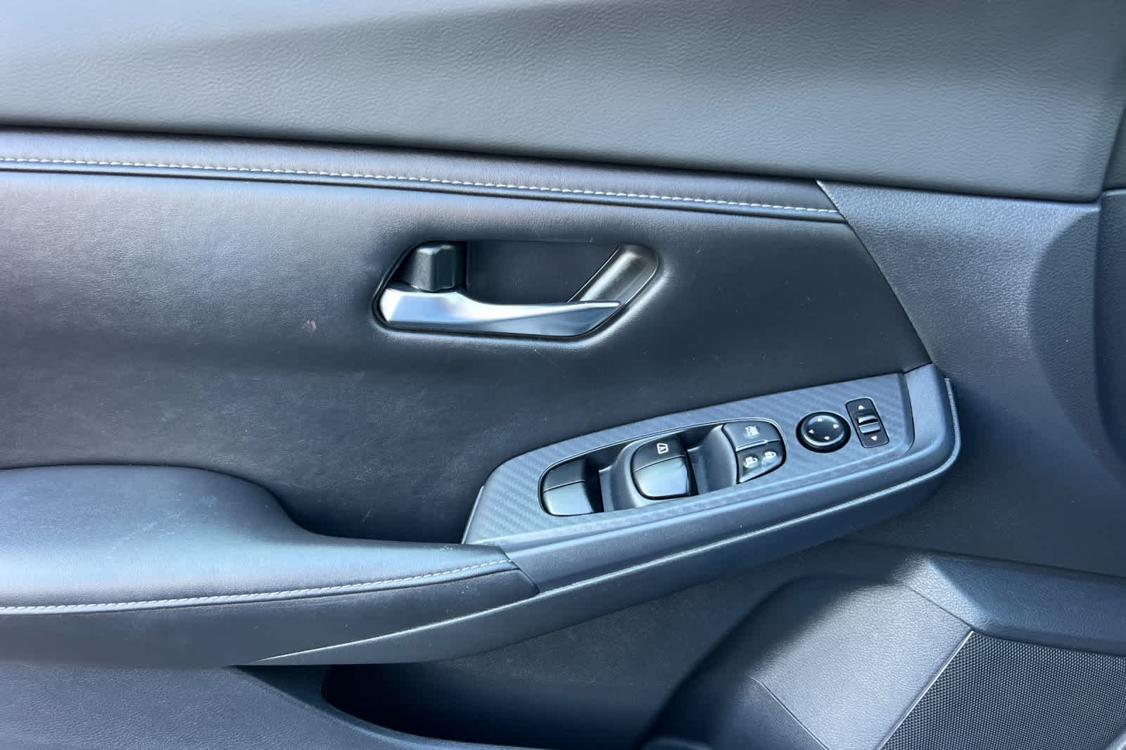 Thumbnail: 2022 Nissan Sentra - 12