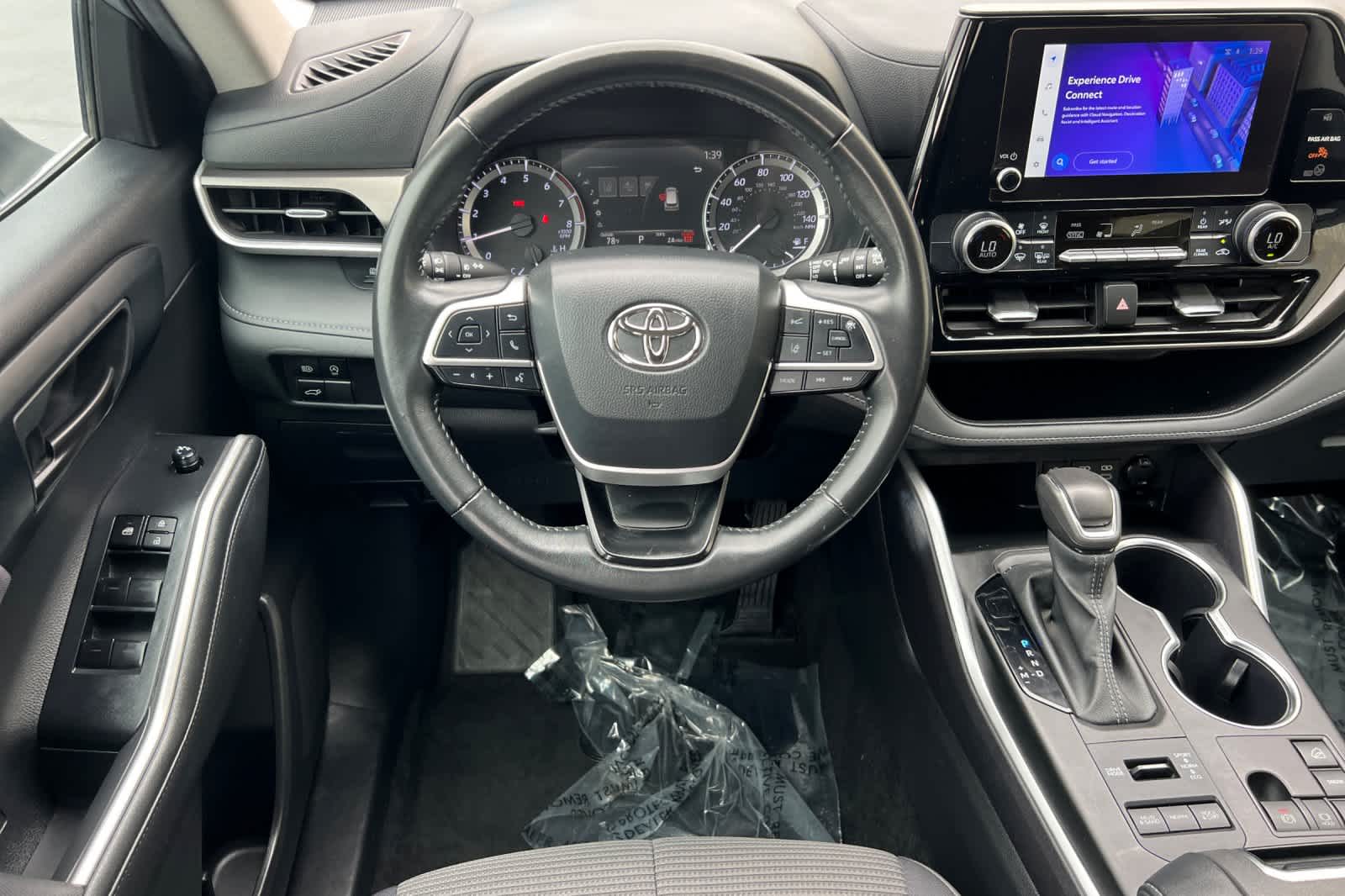 Thumbnail: 2024 Toyota Highlander - 15