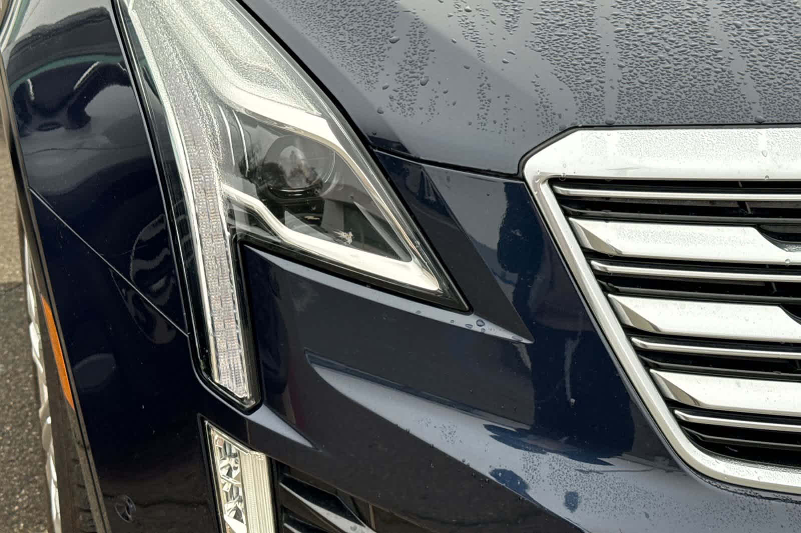 Thumbnail: 2017 Cadillac XT5 - 8