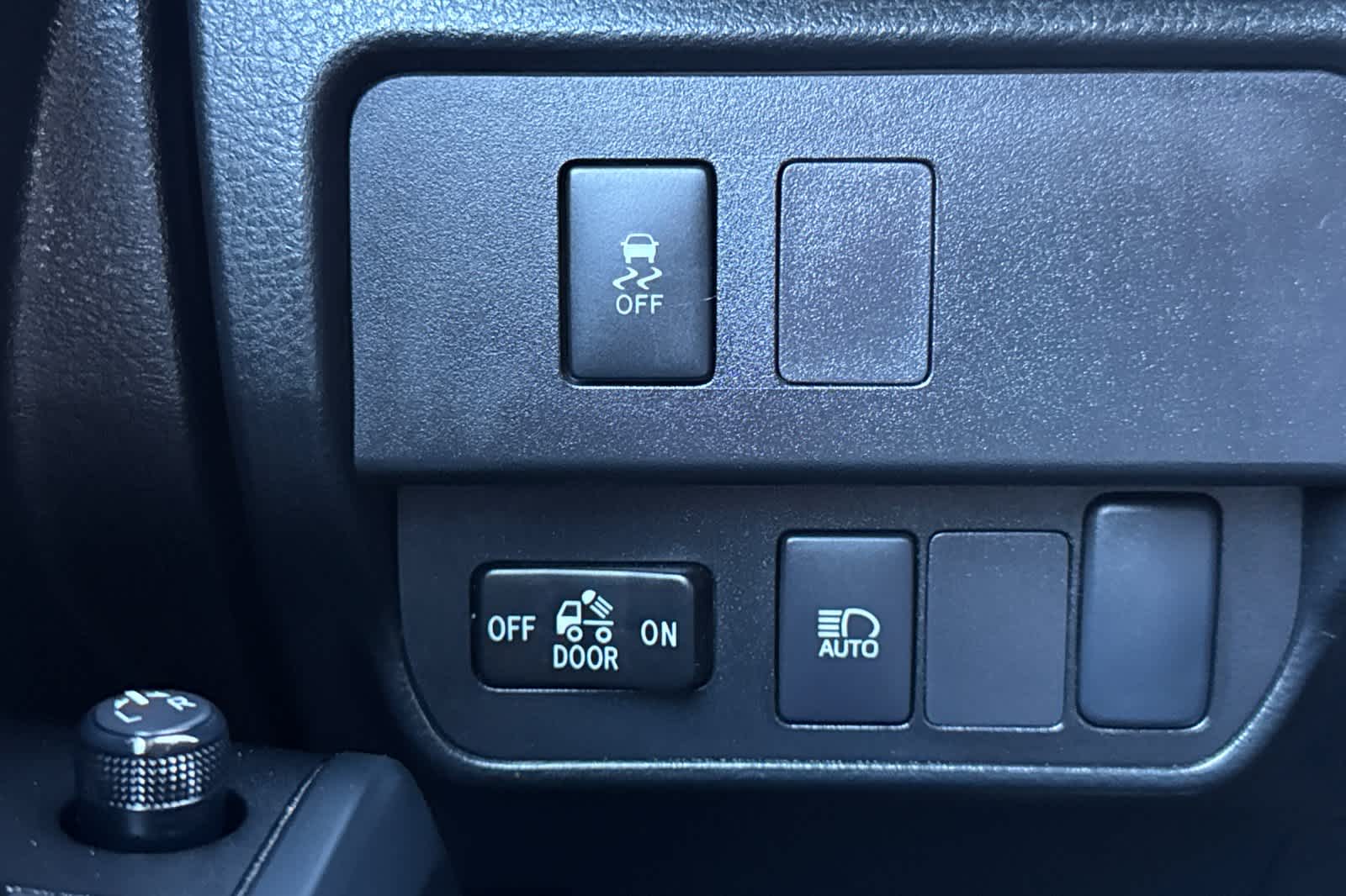 Thumbnail: 2022 Toyota Tacoma - 27