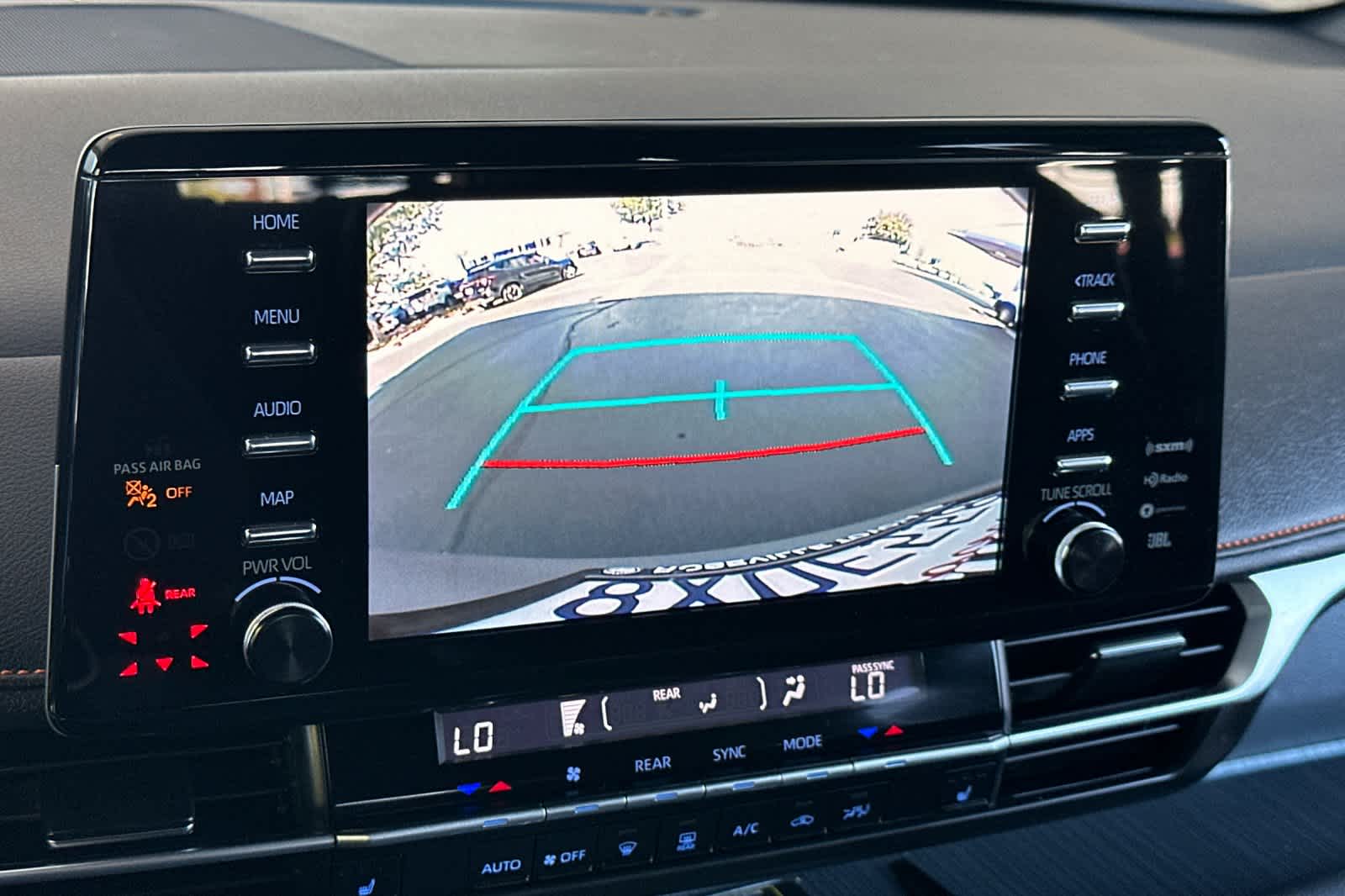 Thumbnail: 2021 Toyota Sienna - 22