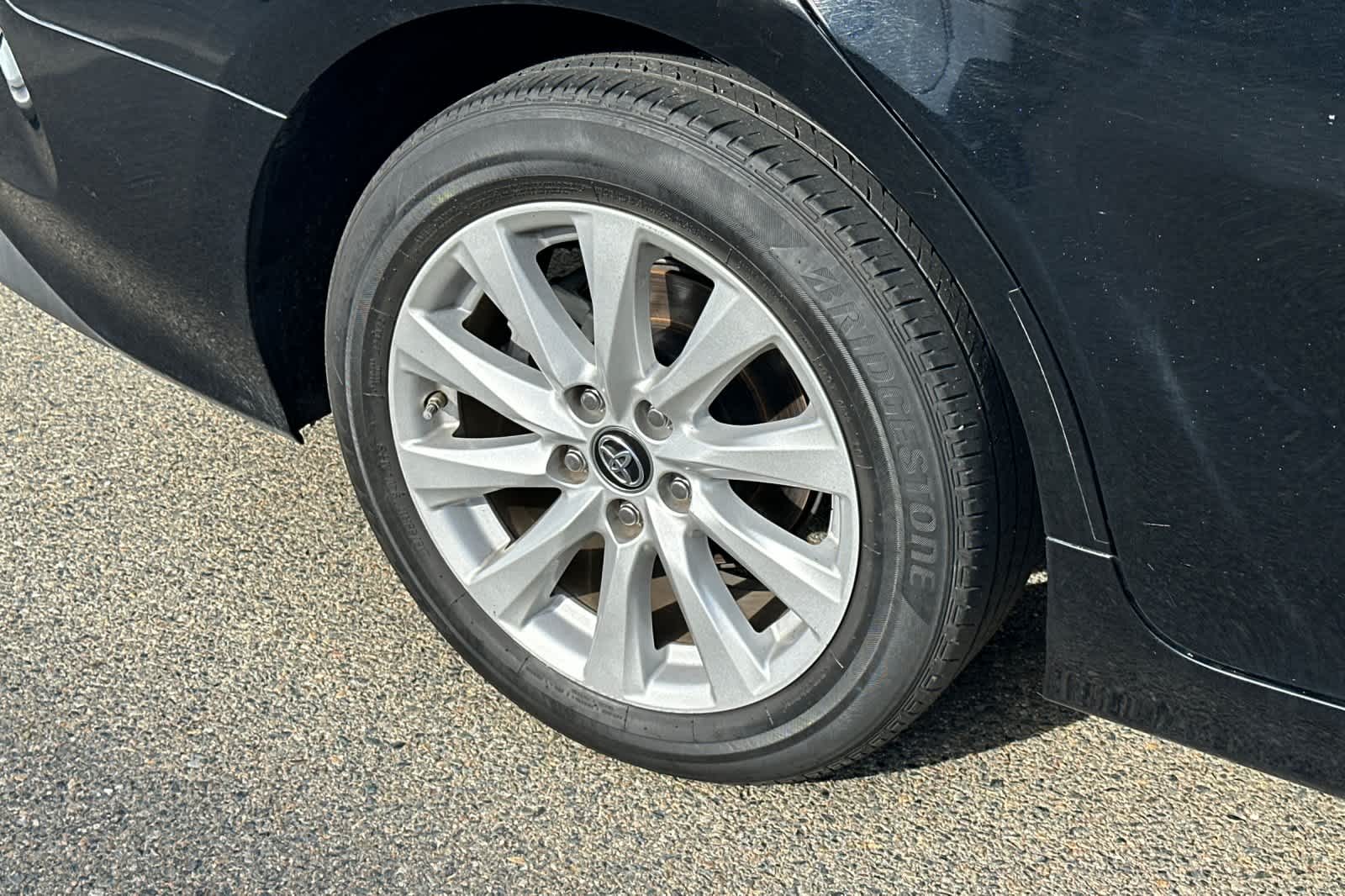 Thumbnail: 2019 Toyota Camry - 13