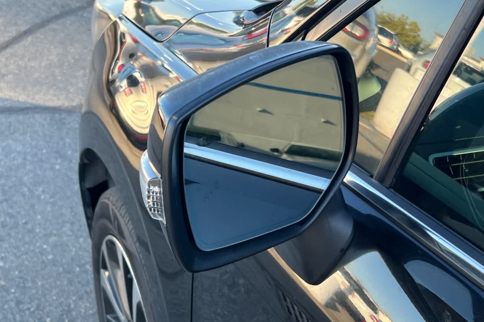 Thumbnail: 2018 Subaru Forester - 19