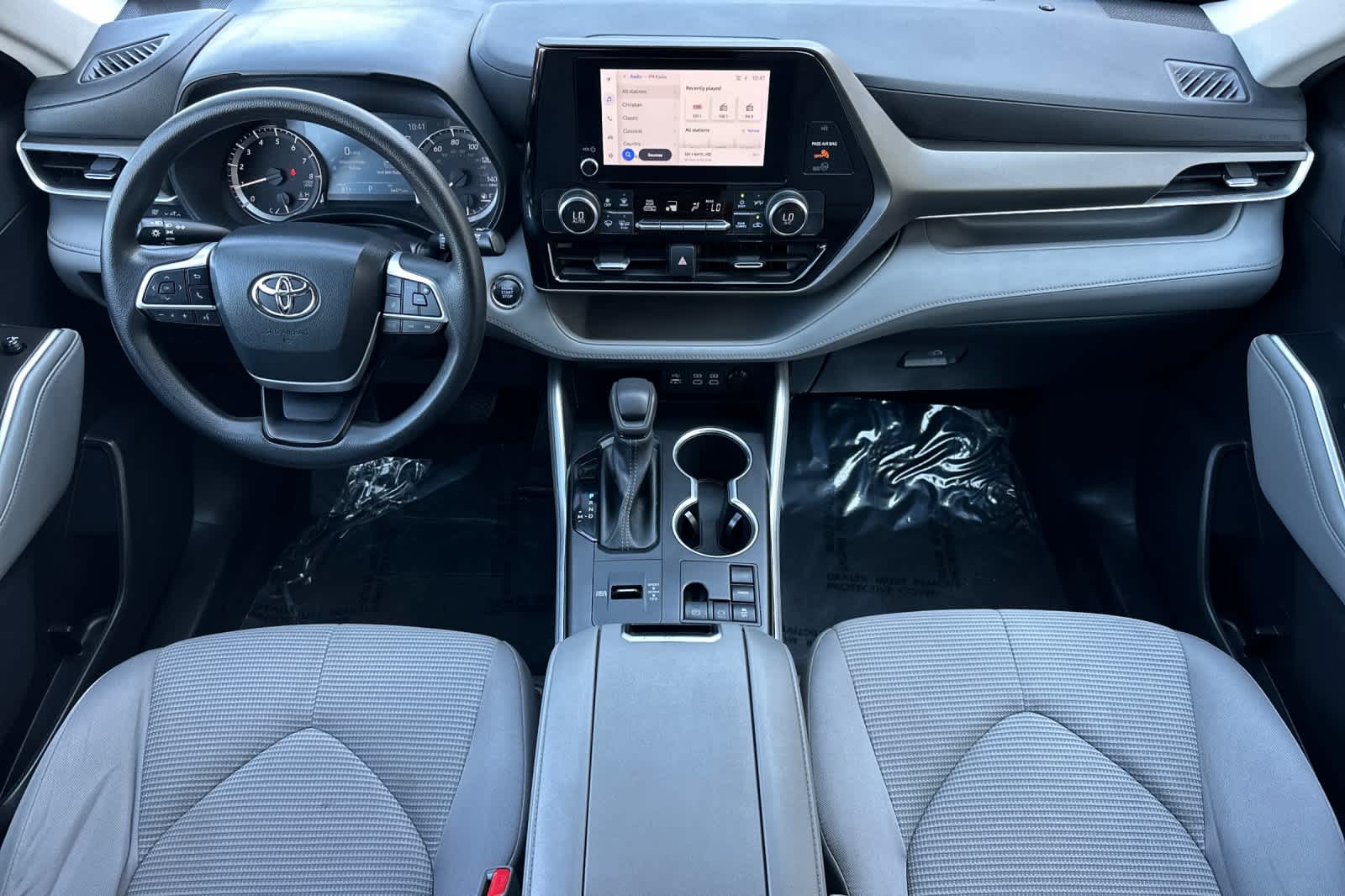 Thumbnail: 2023 Toyota Highlander - 3