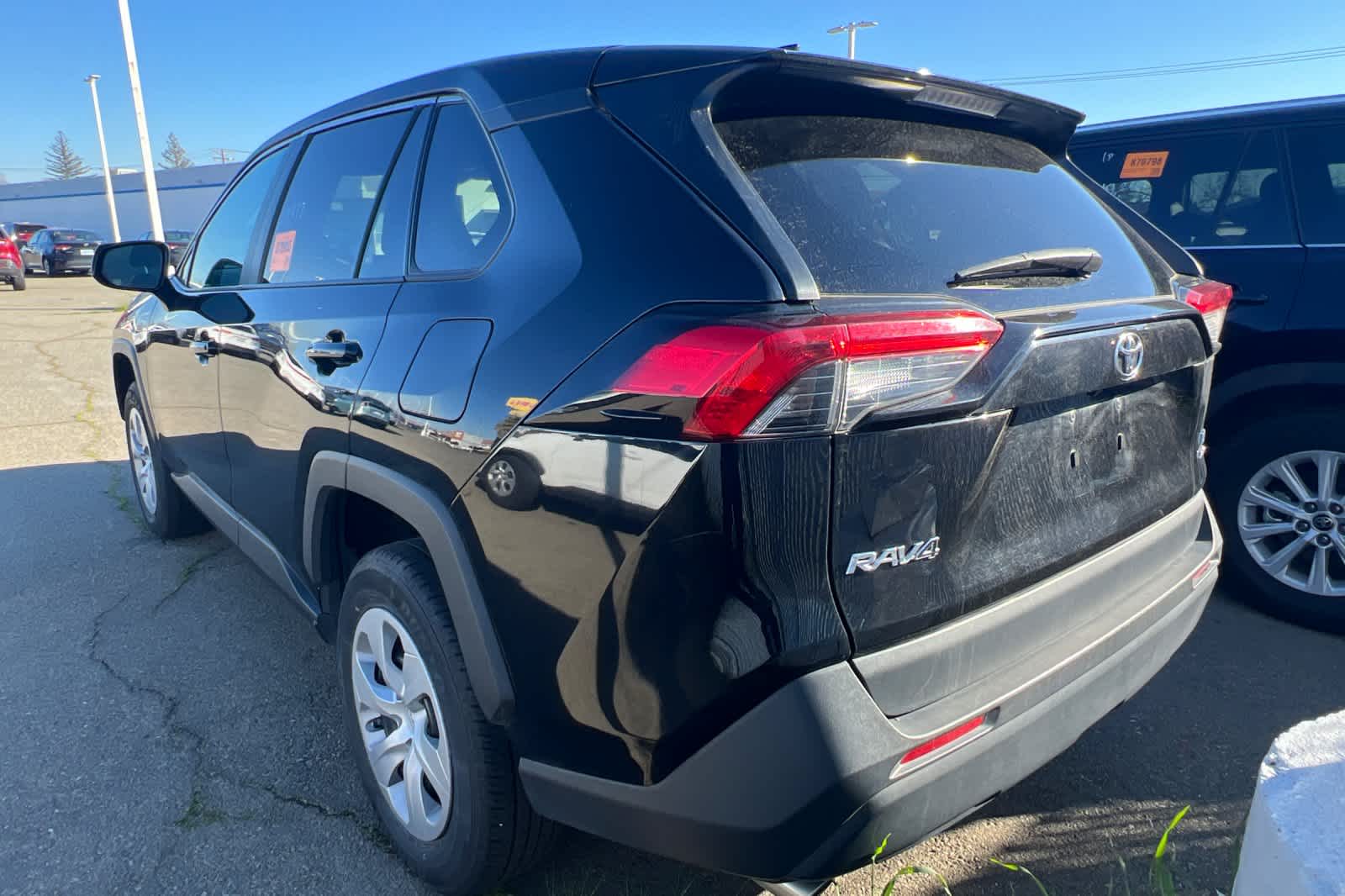 Thumbnail: 2024 Toyota RAV4 - 4