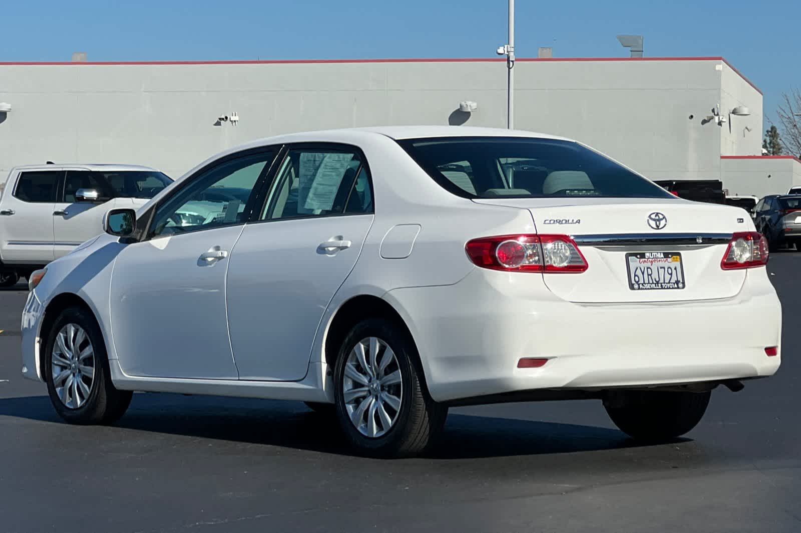 Thumbnail: 2013 Toyota Corolla - 7